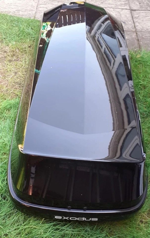 Used Exodus 360l roof box