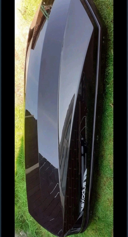 Used Exodus 360l roof box