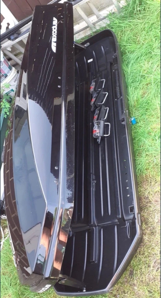 Used Exodus 360l roof box