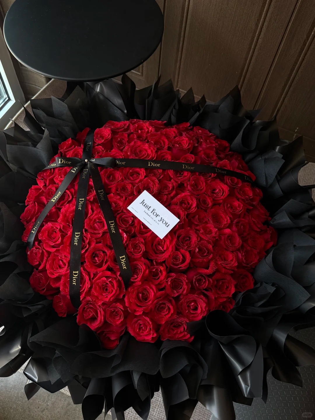 101 pcs Premium Red Rose Bouquet
