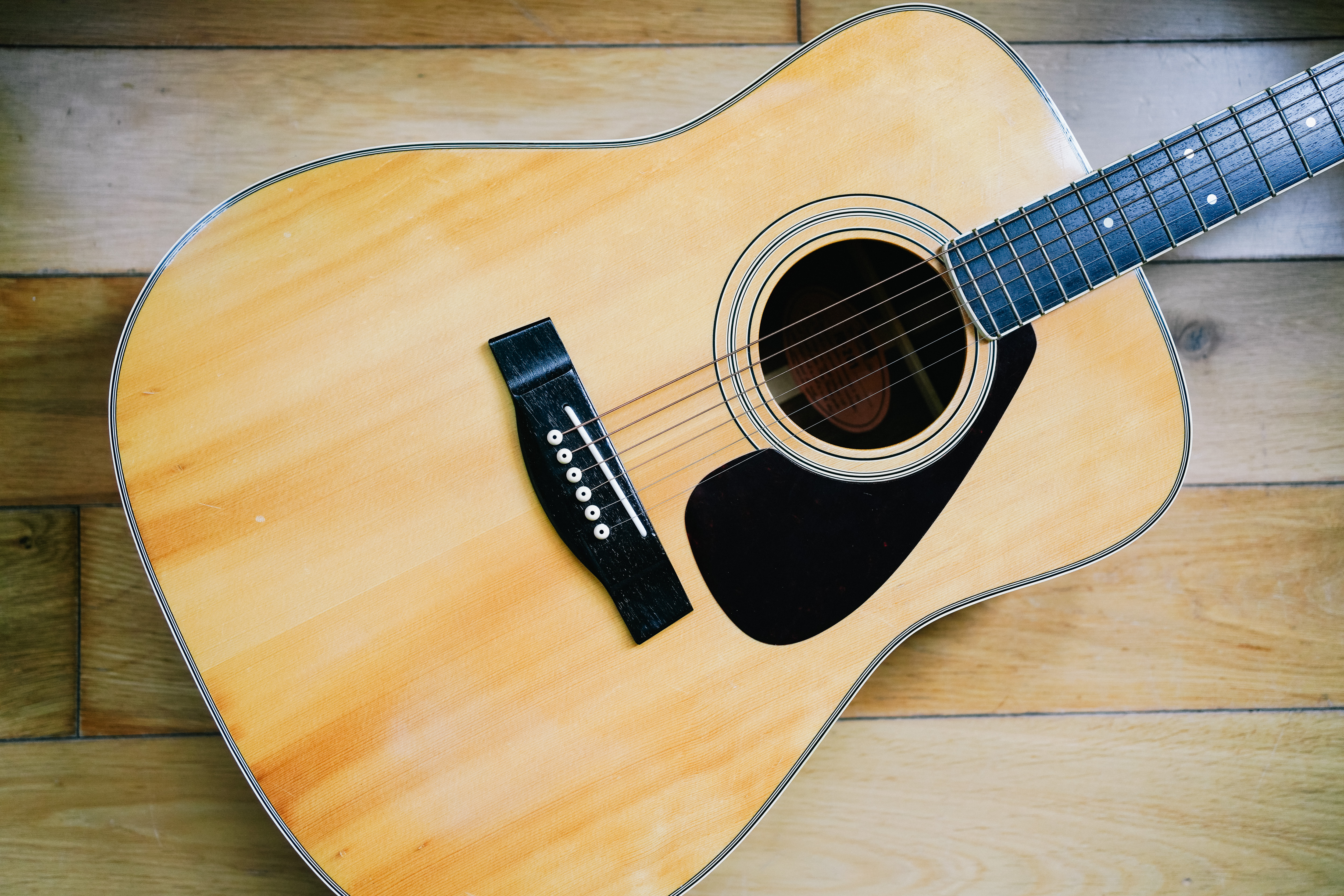 1976 Yamaha FG-201