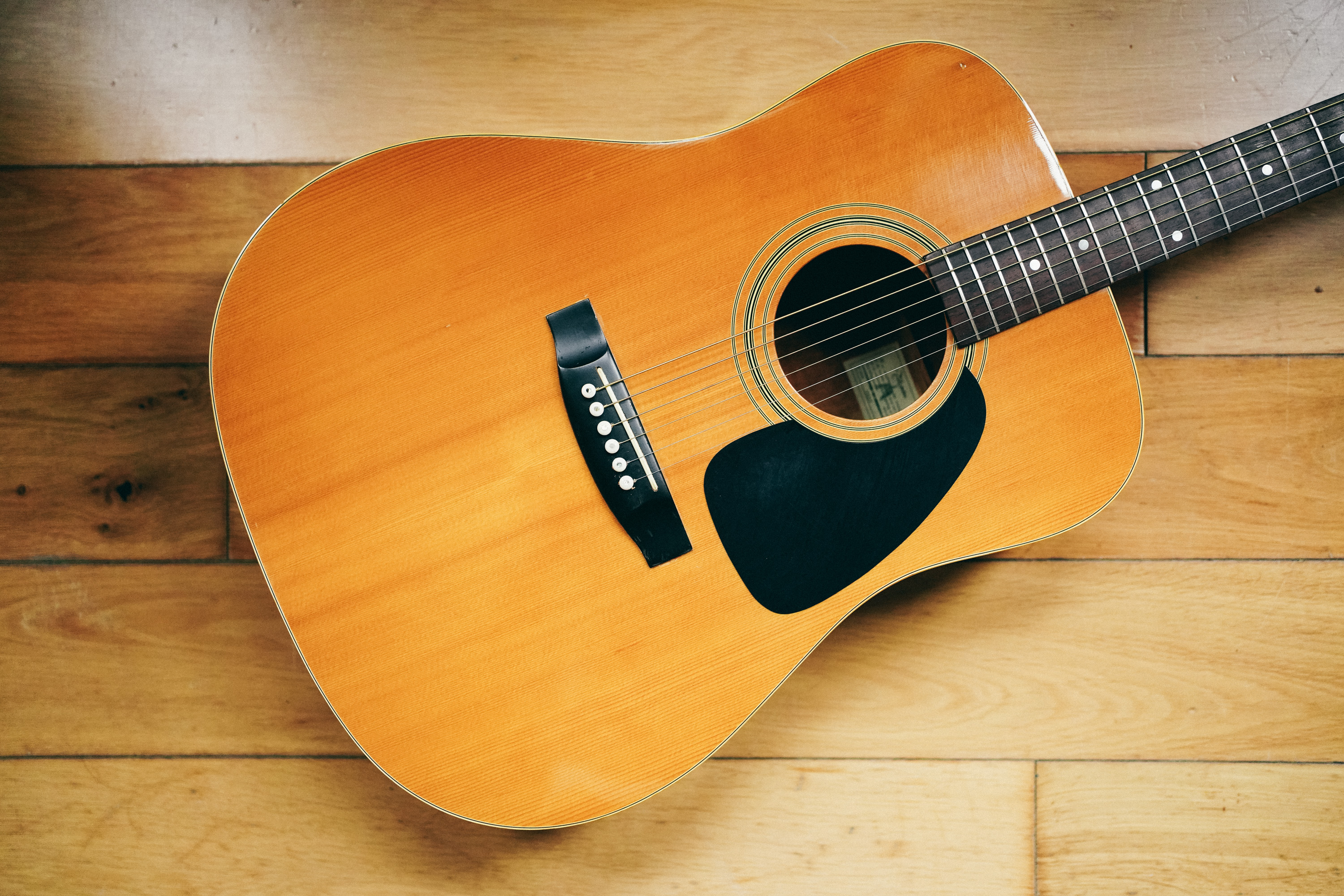 1992 Takamine TD27