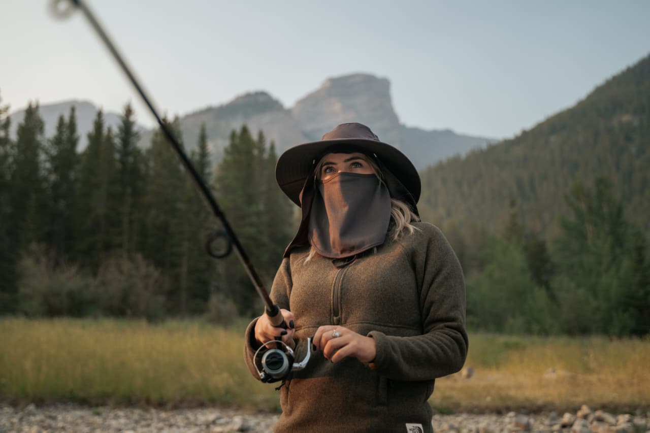 Sombrero discoverer con solapas desmontables