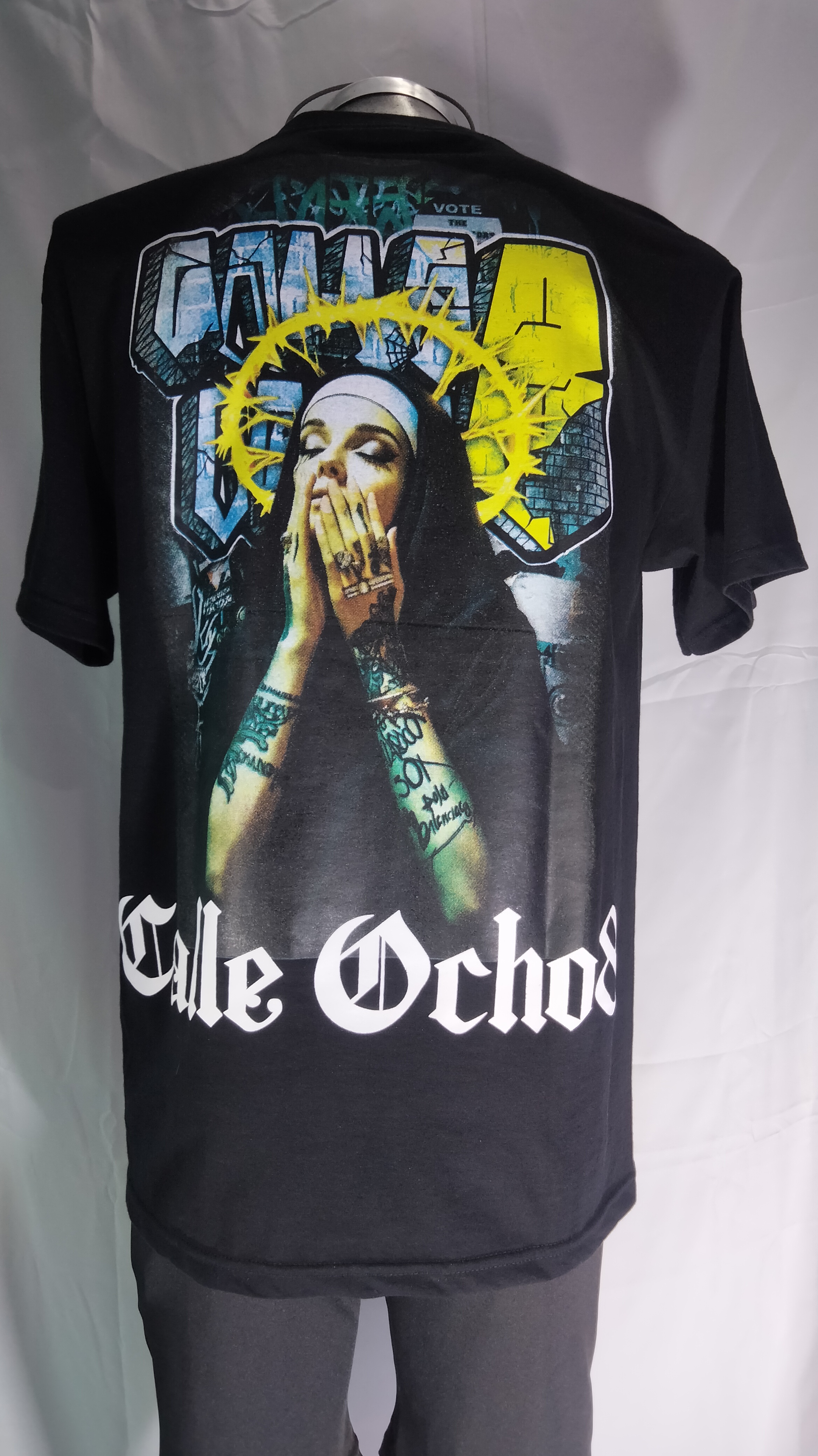 Playera Religión, Calle8