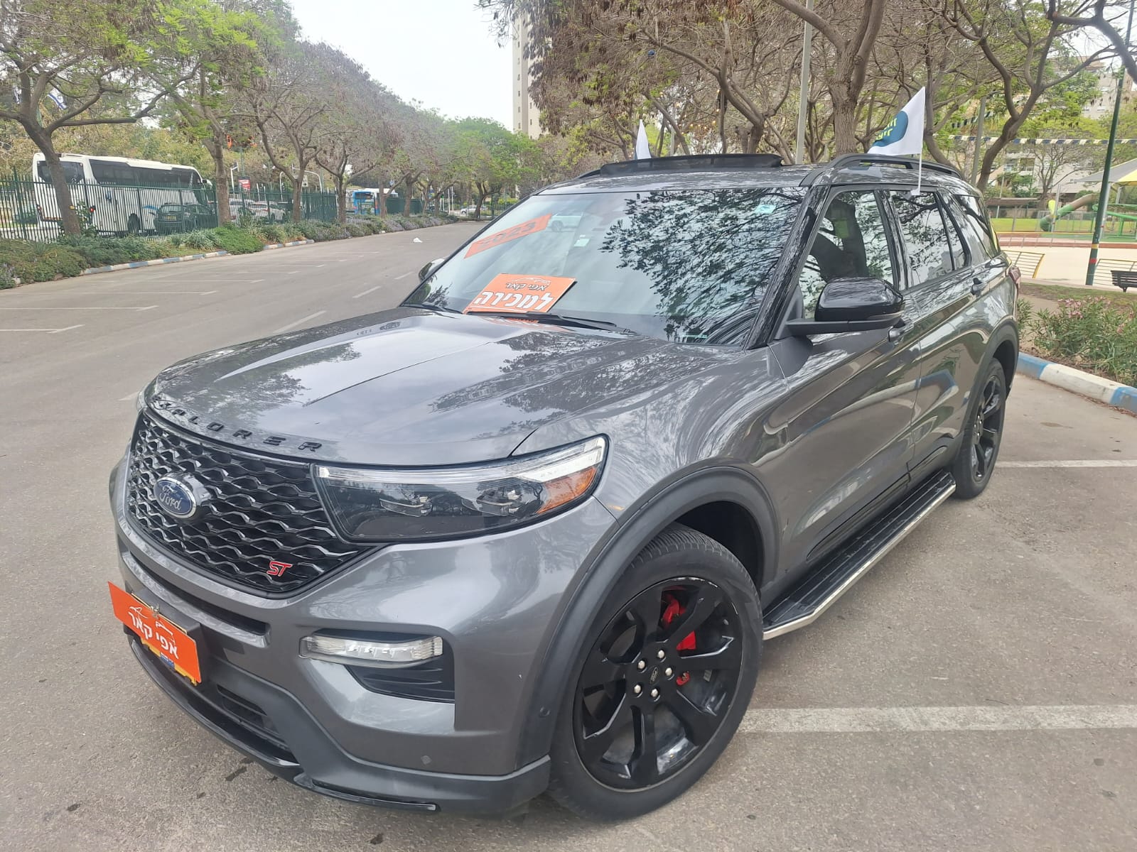 Ford Explorer (ST-Pack)