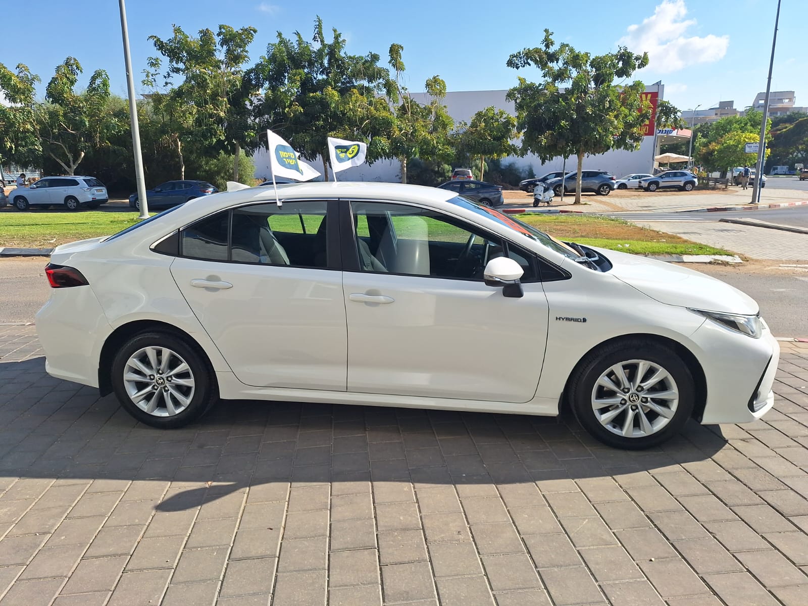 Toyota Corolla - היבריד