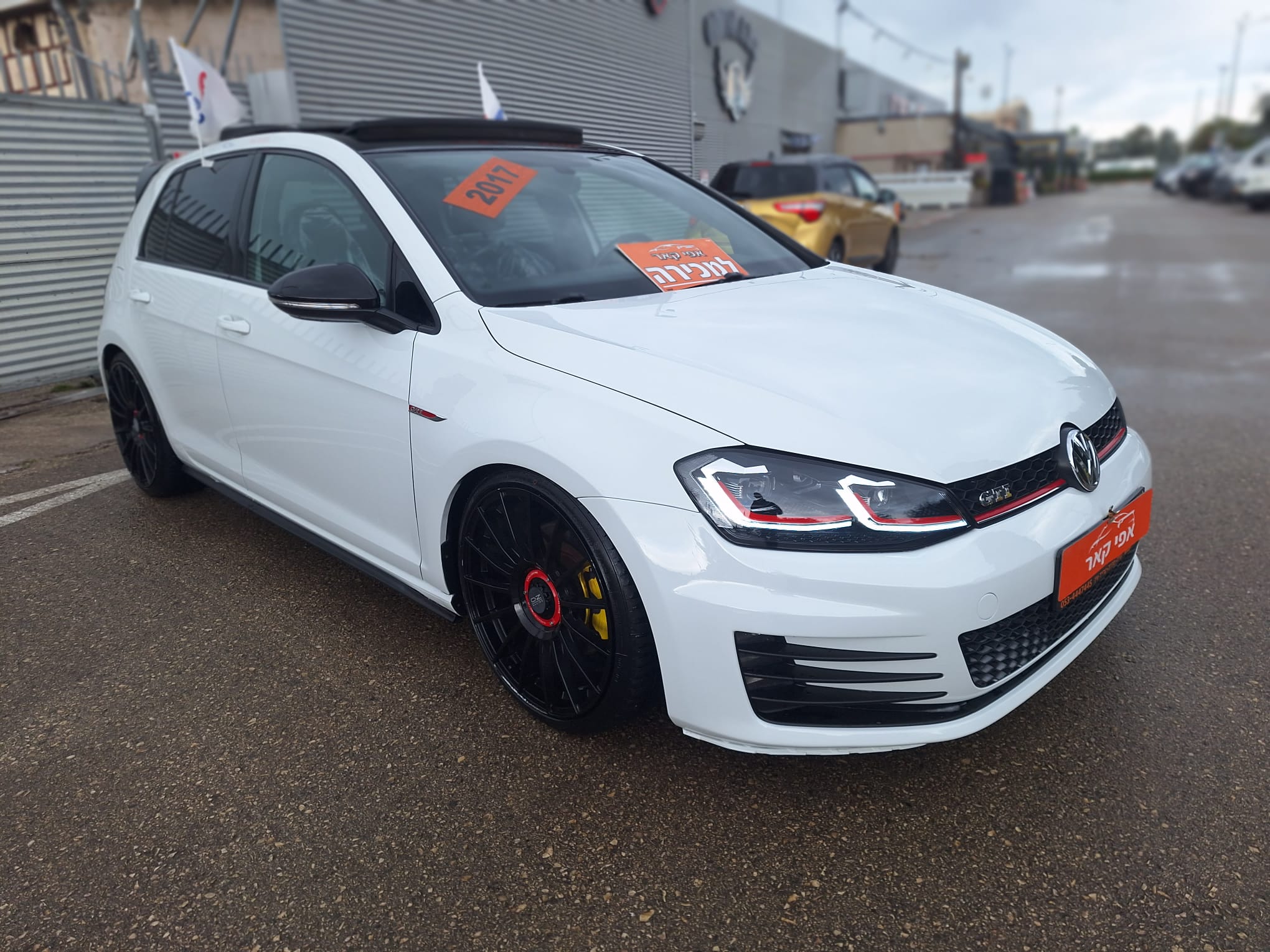 Volkswagen Golf GTI