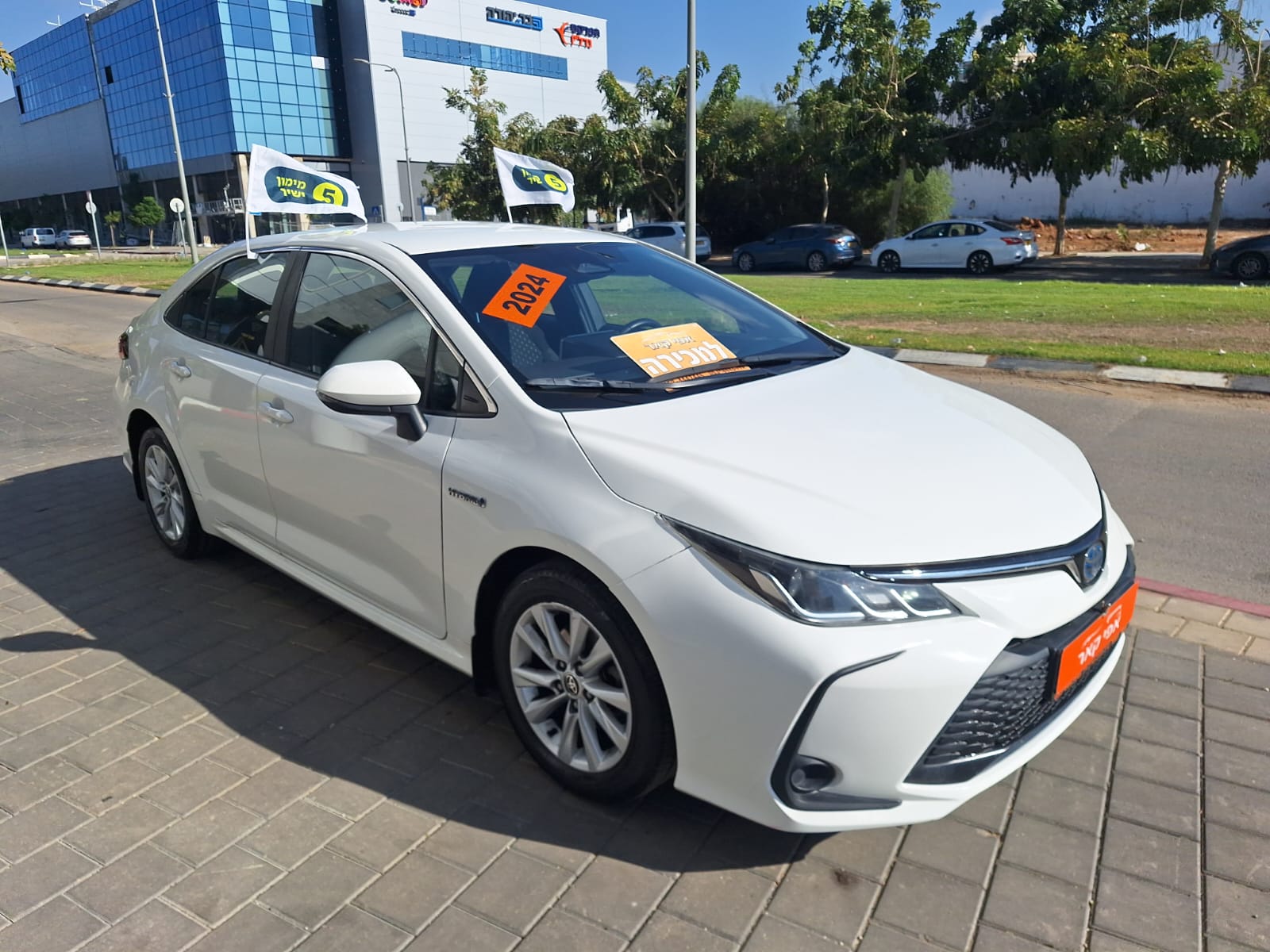 Toyota Corolla - היבריד