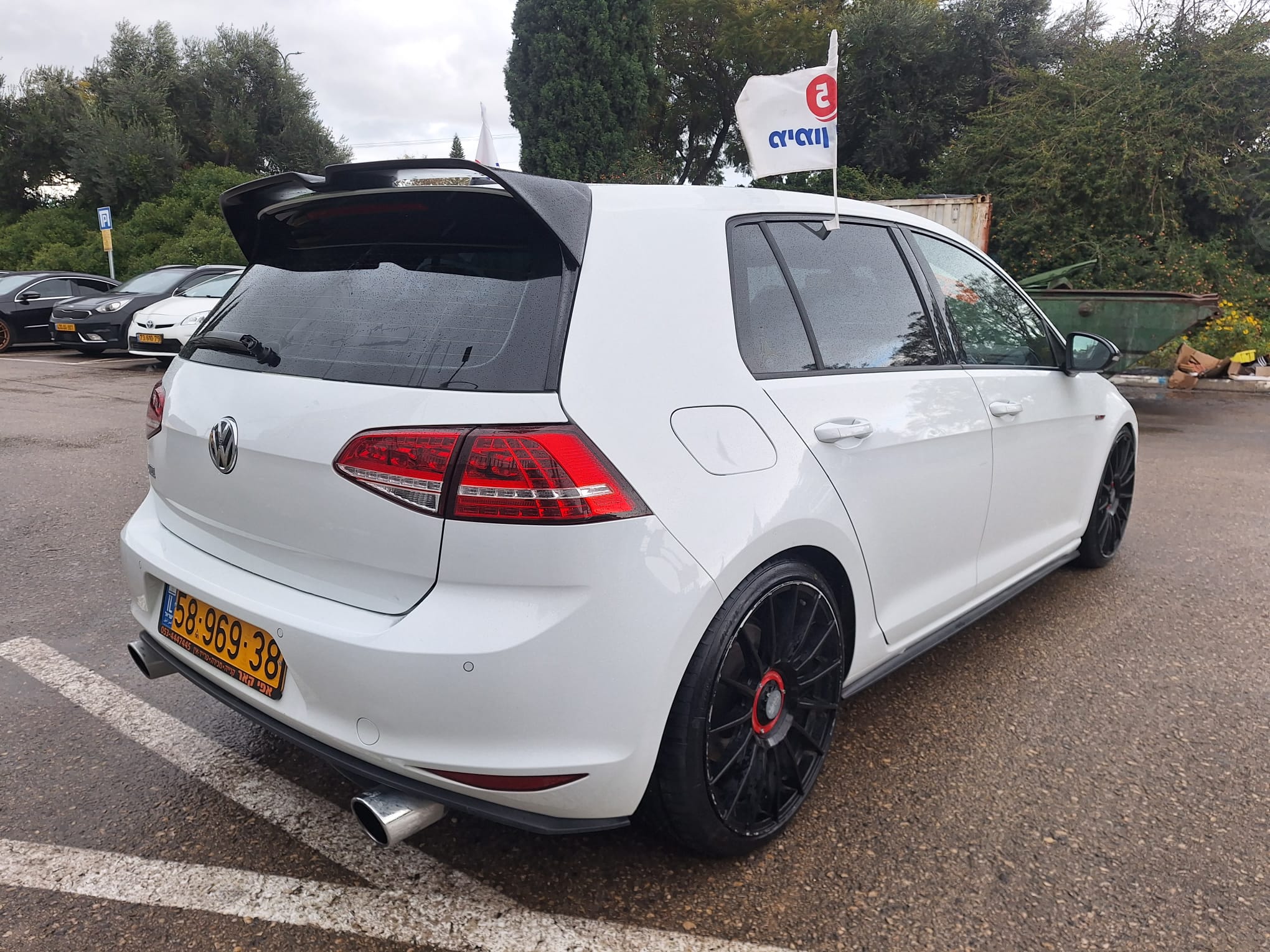 Volkswagen Golf GTI