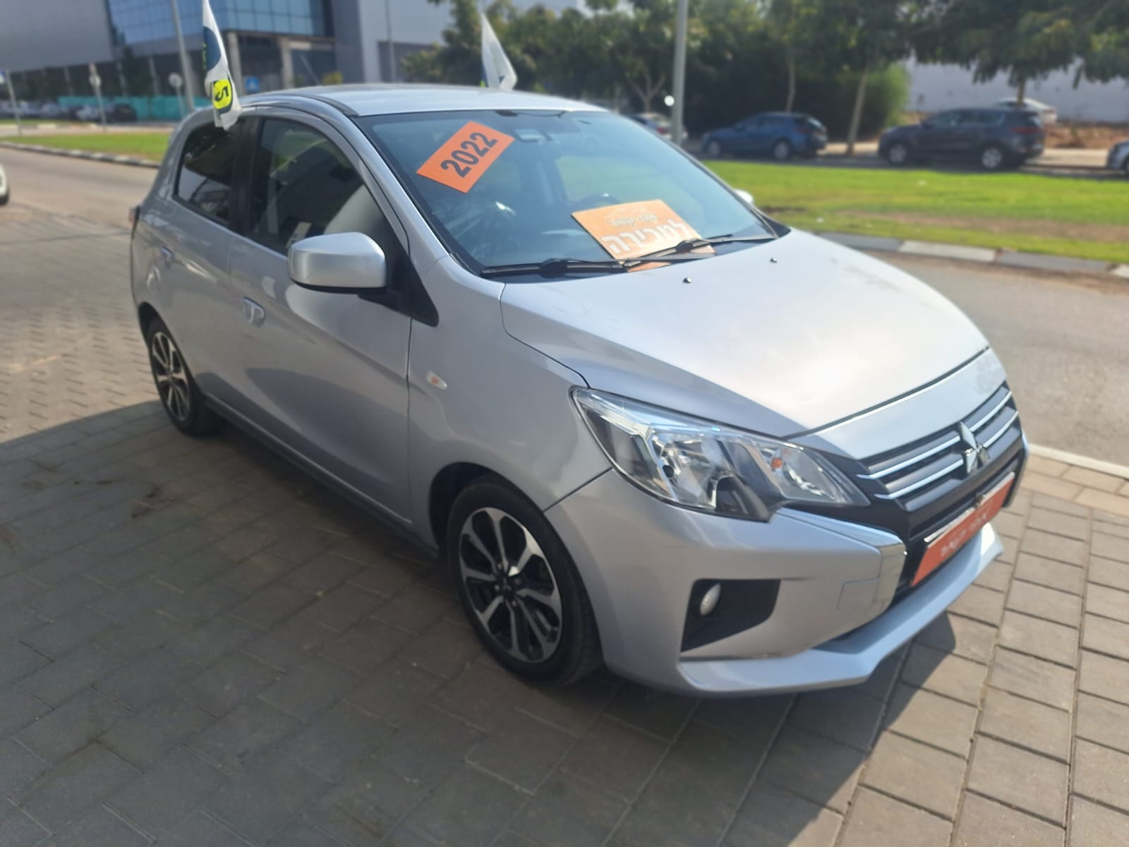 מיצובישי ספייס סטאר