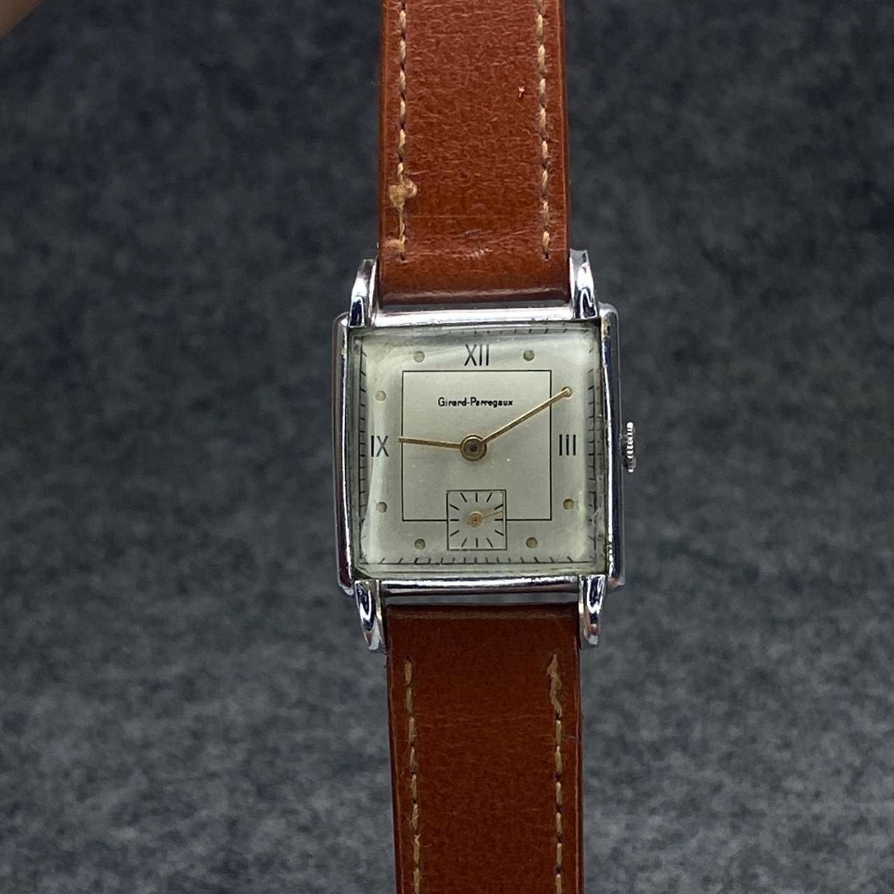 VINTAGE GIRARD PERREGAUX 27MM CAL 06 Ca 1950