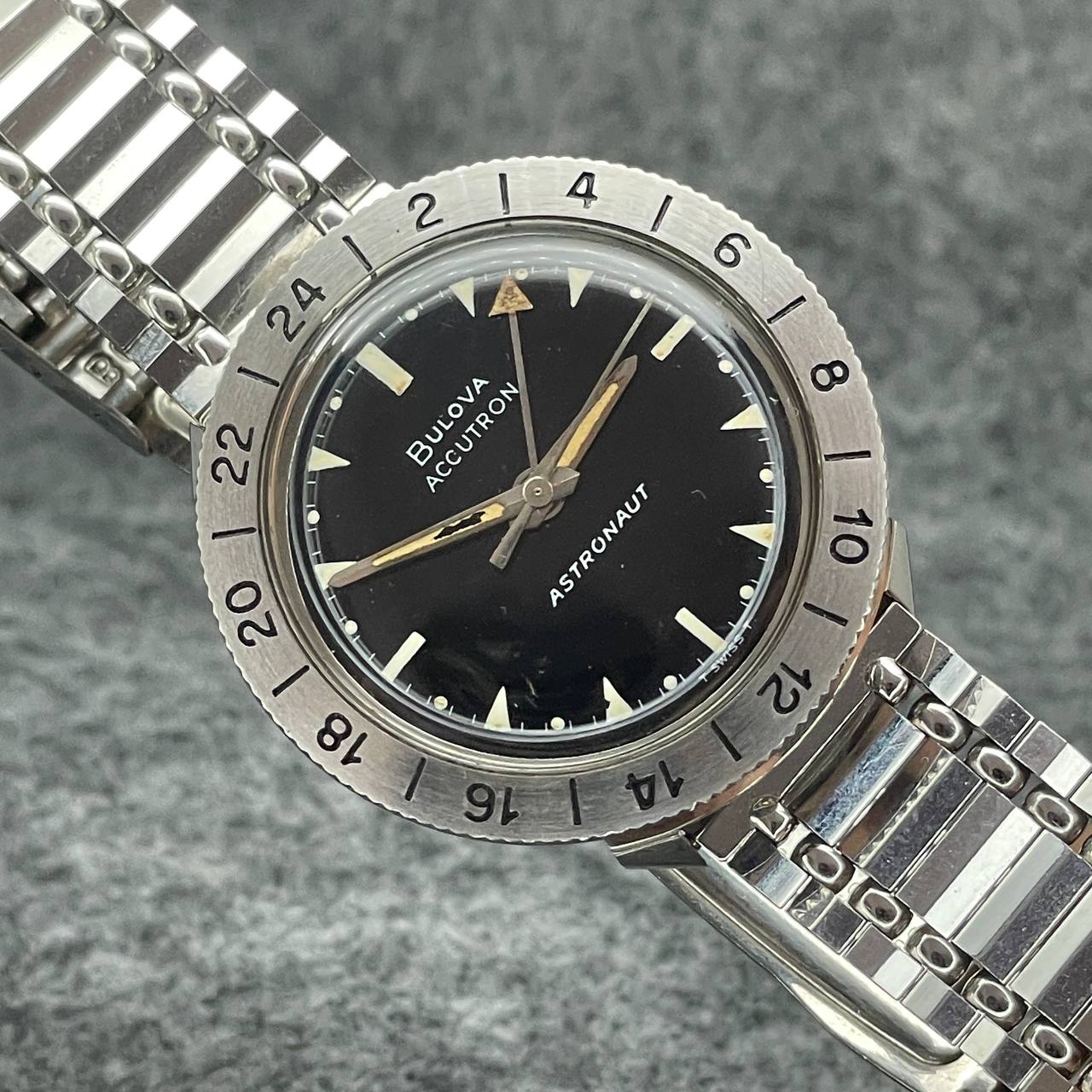 BULOVA ASTRONAUT ELECTRÓNICO CAL 214 GMT ESTADO EXCELENTE 38MM