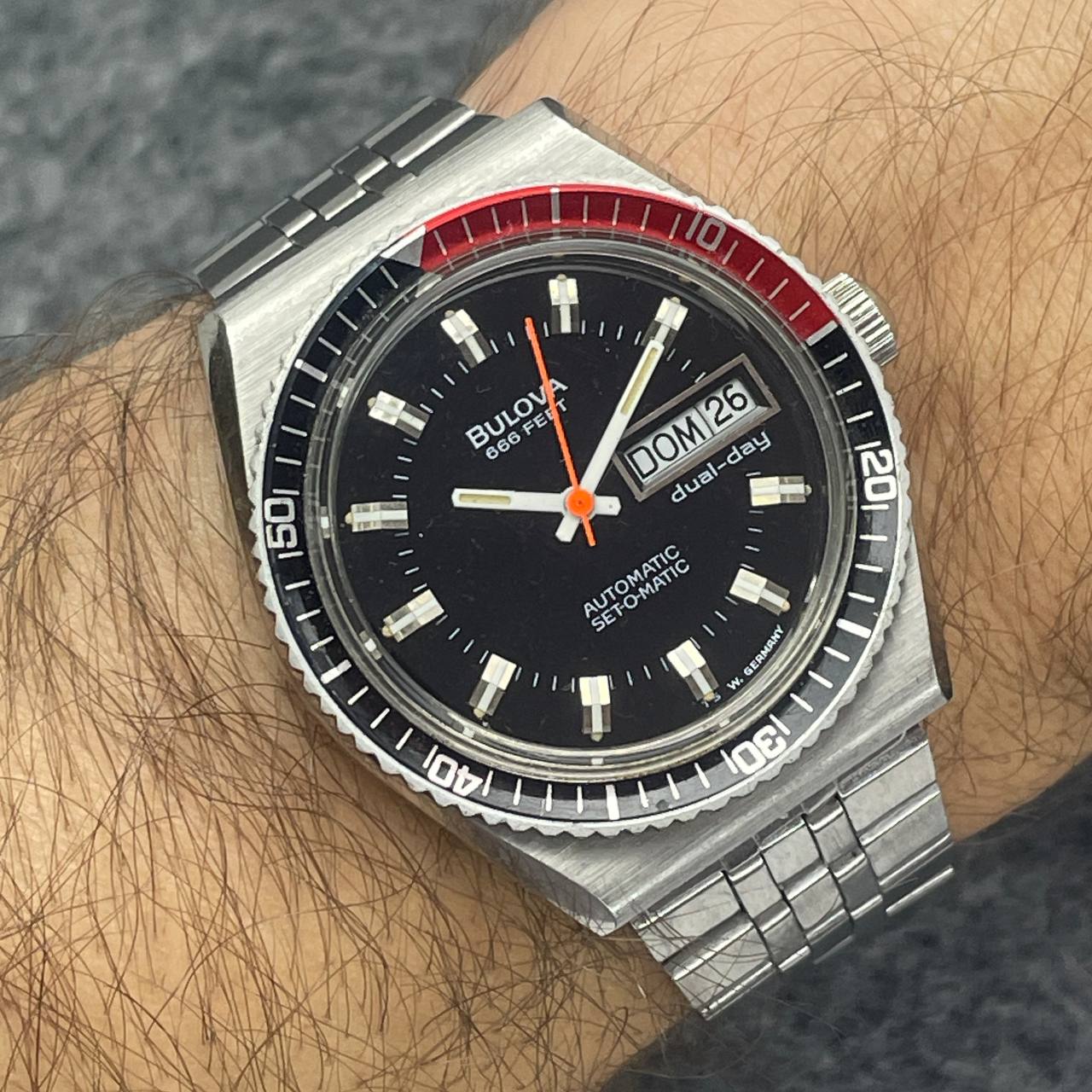 BULOVA CARAVELLE W. GERMANY 37MM AUTOMATICO EXCELENTE ESTADO MALLA ORIGINAL