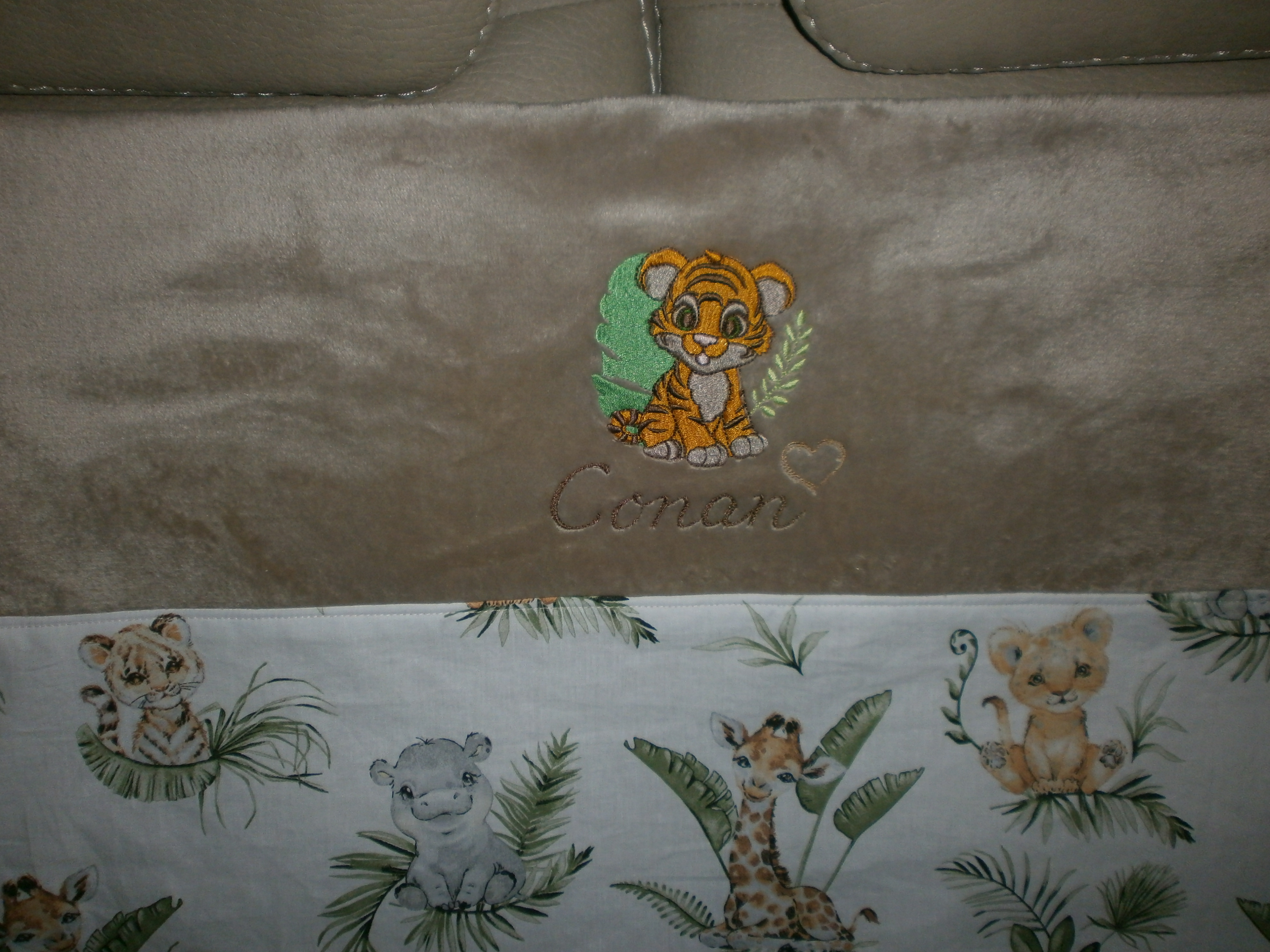 Couverture bébé personnalisé avec broderie