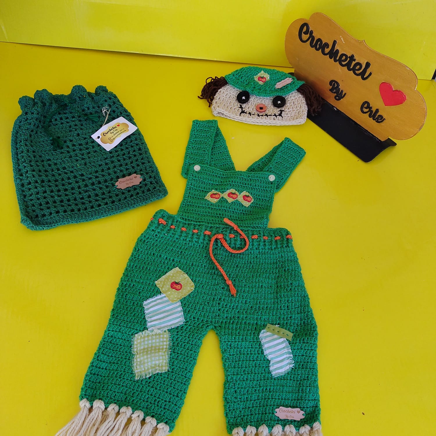 Gorro e cachecol infantil