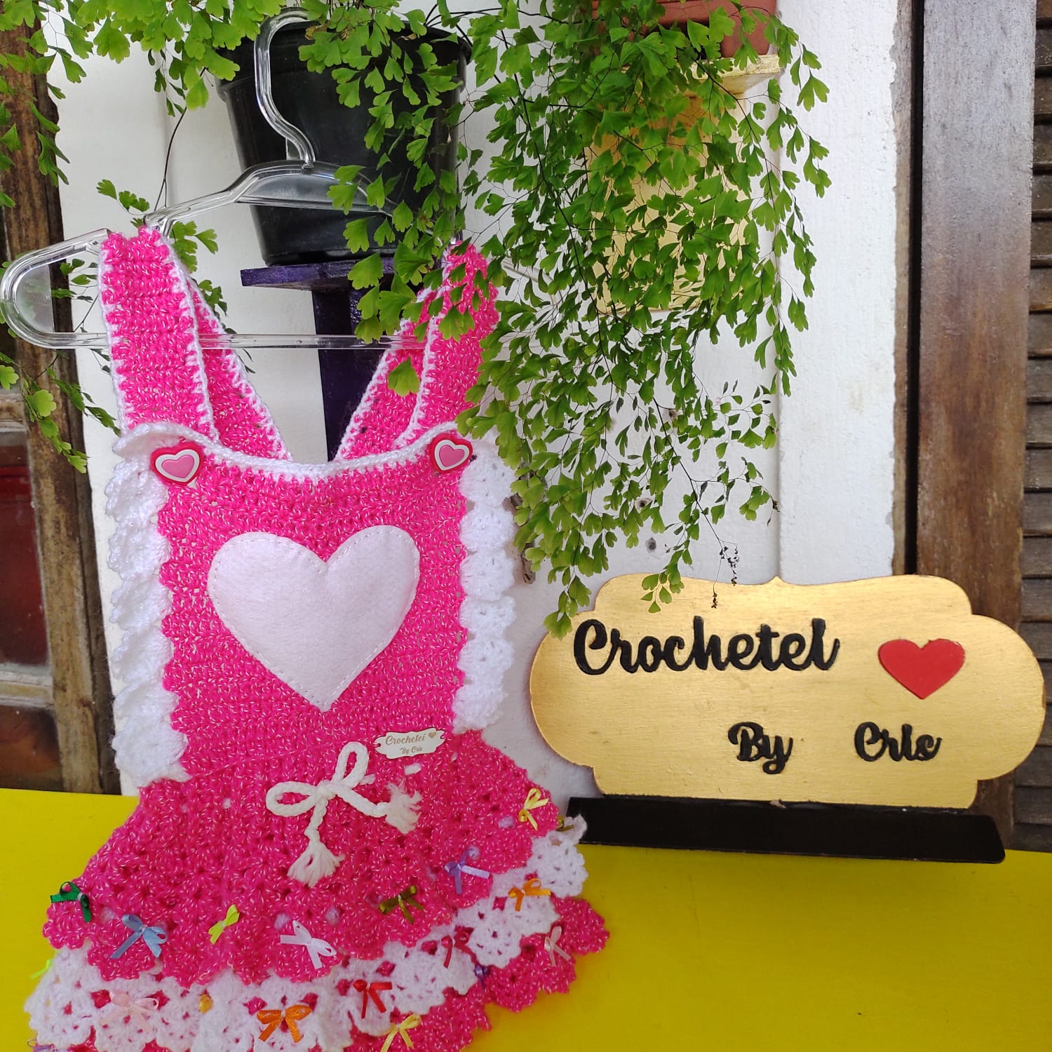 Vestido infantil de crochê (LACINHOS)