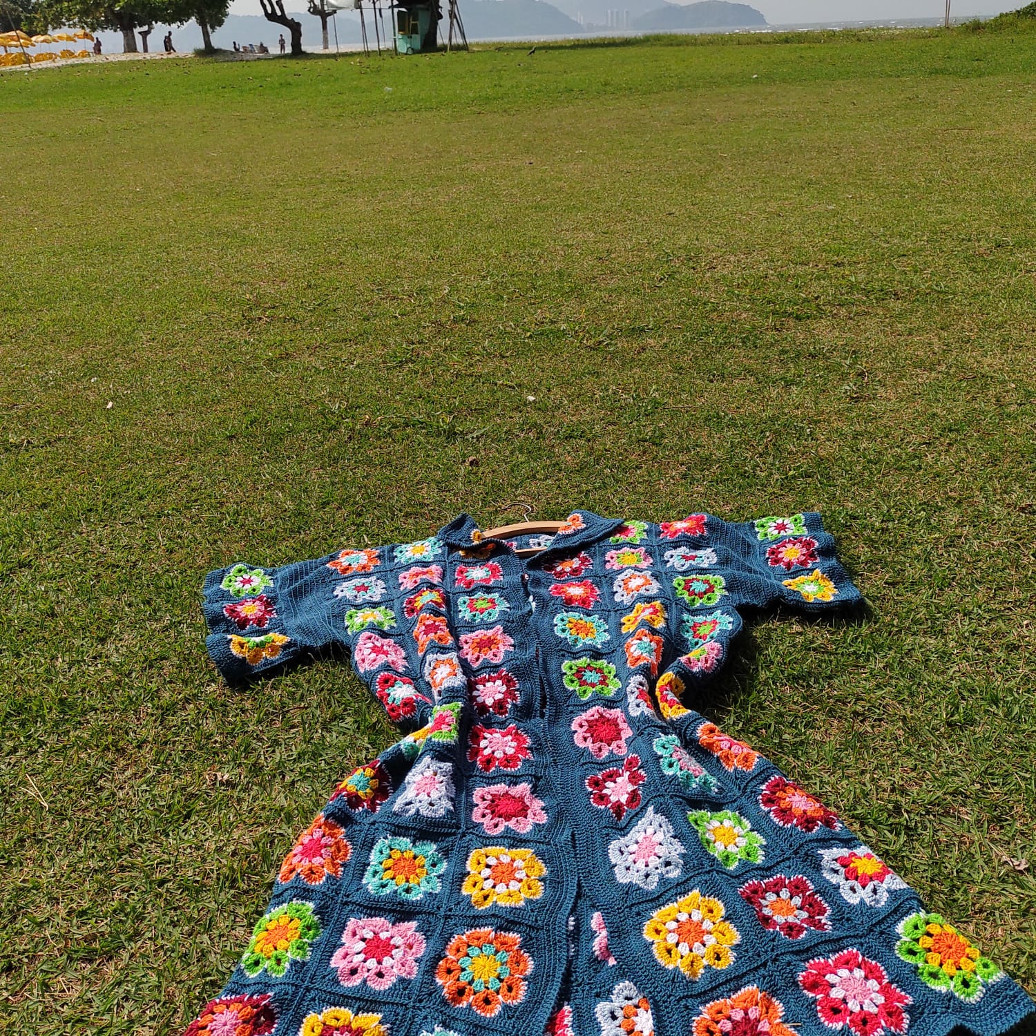 Casaco de crochê artesanal