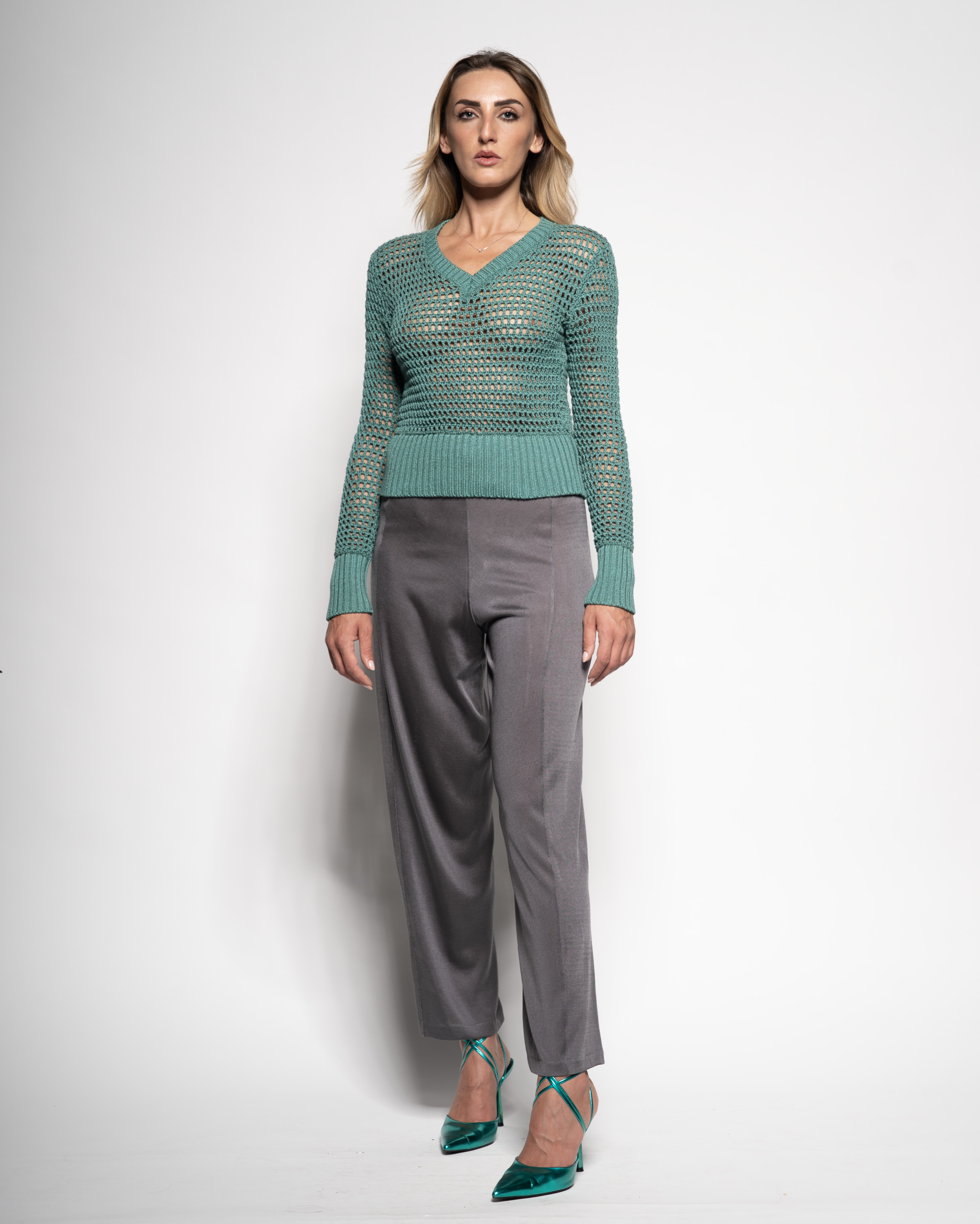 V-neck crochete sweater