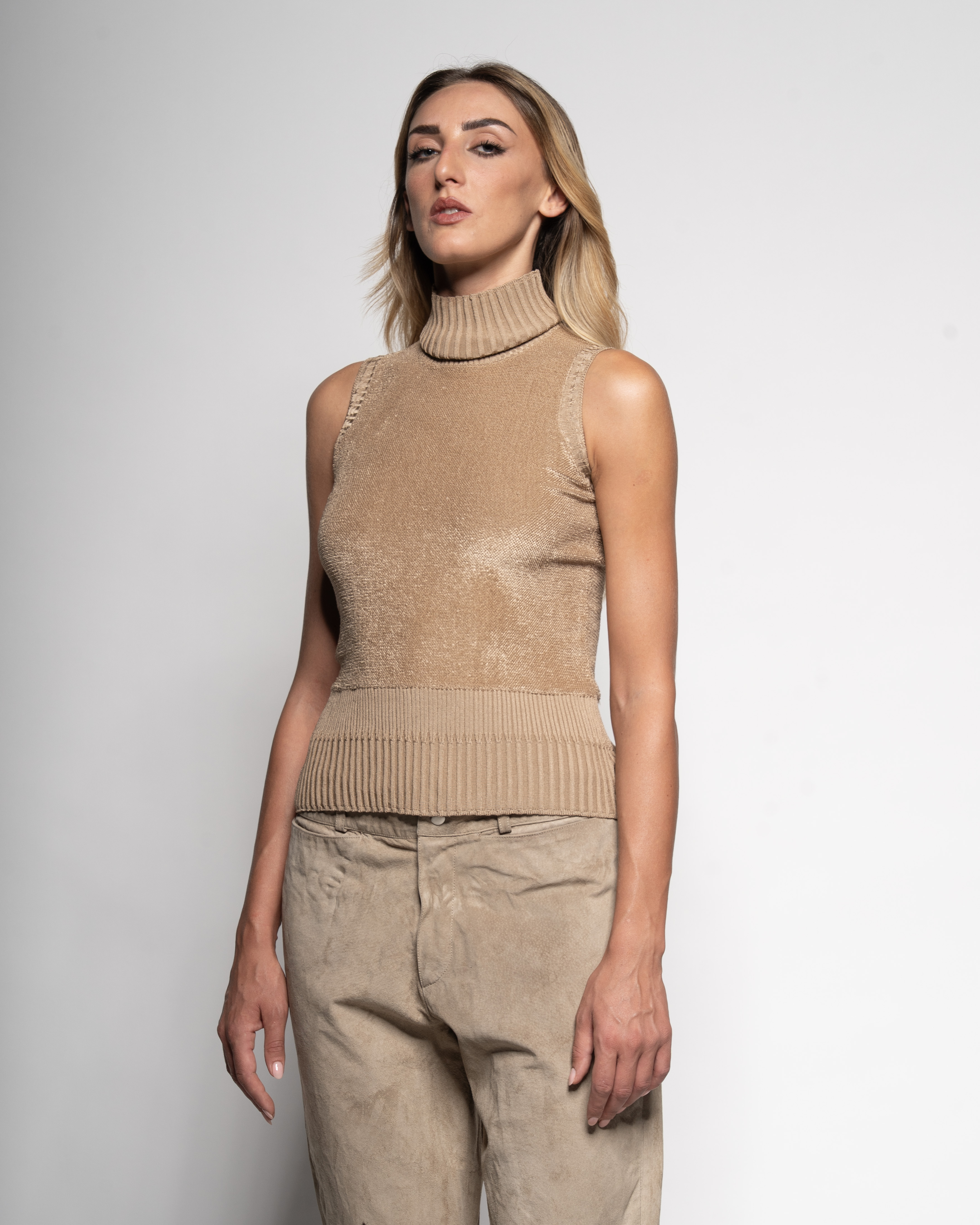 Fur-knit turtle-neck vest