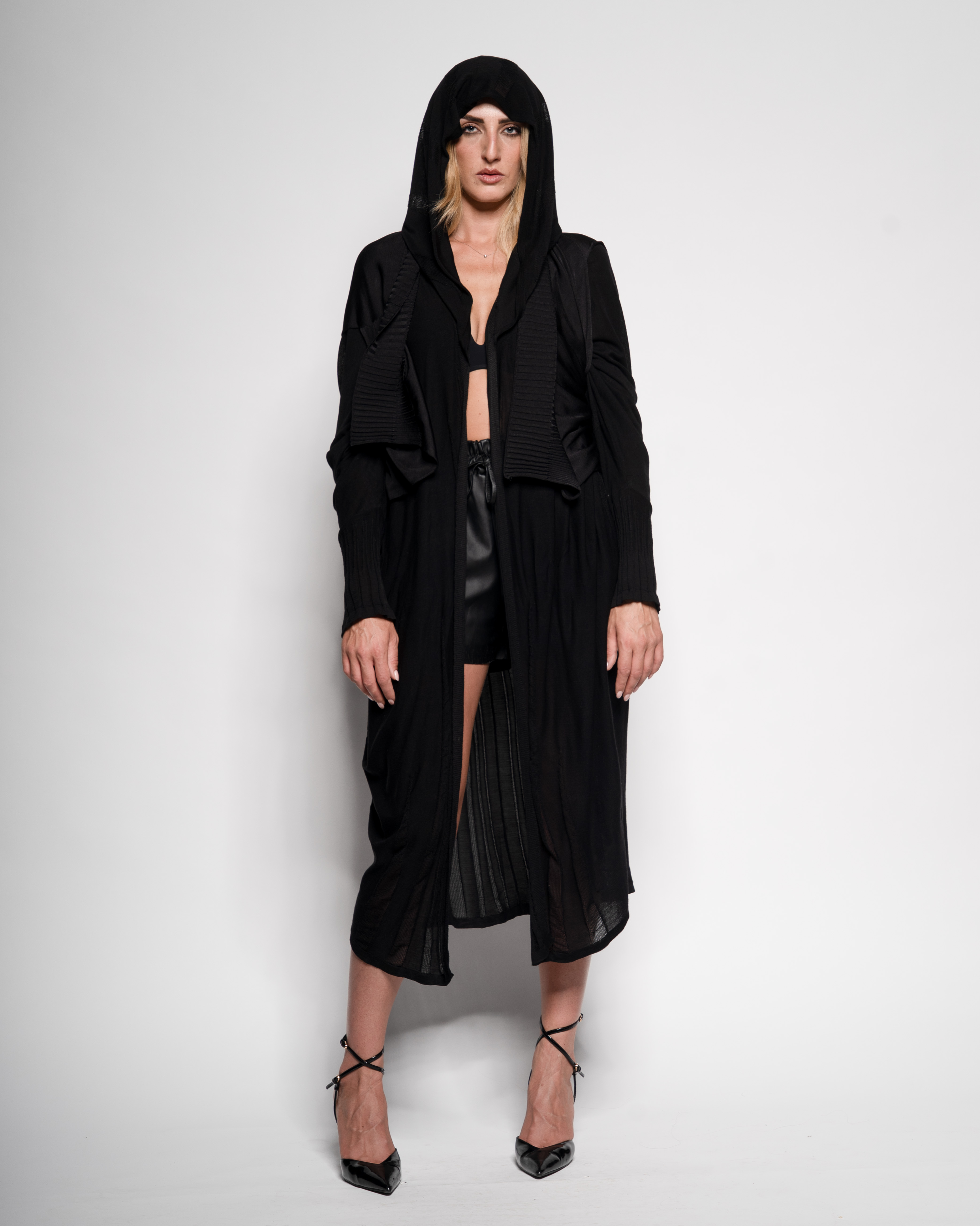 Long hodied silk cardigan