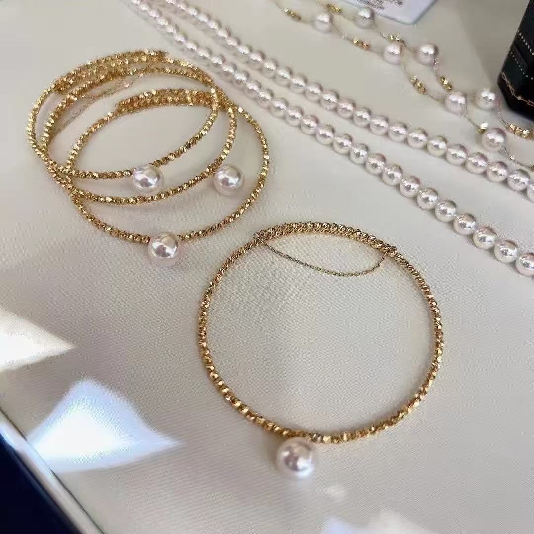 Ten-Nyo Akoya Bangle