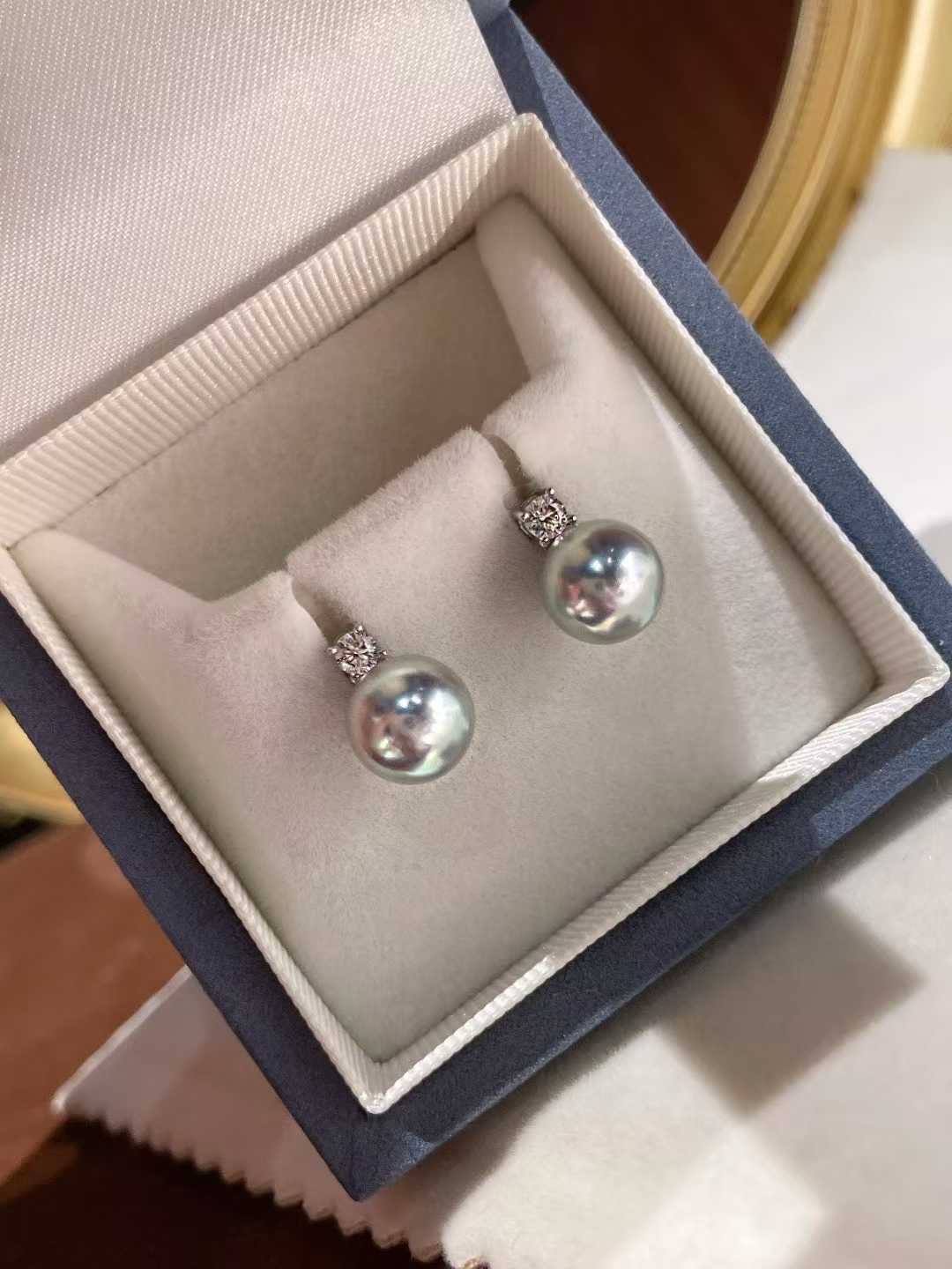 Diana Style Madama Pearl Earrings