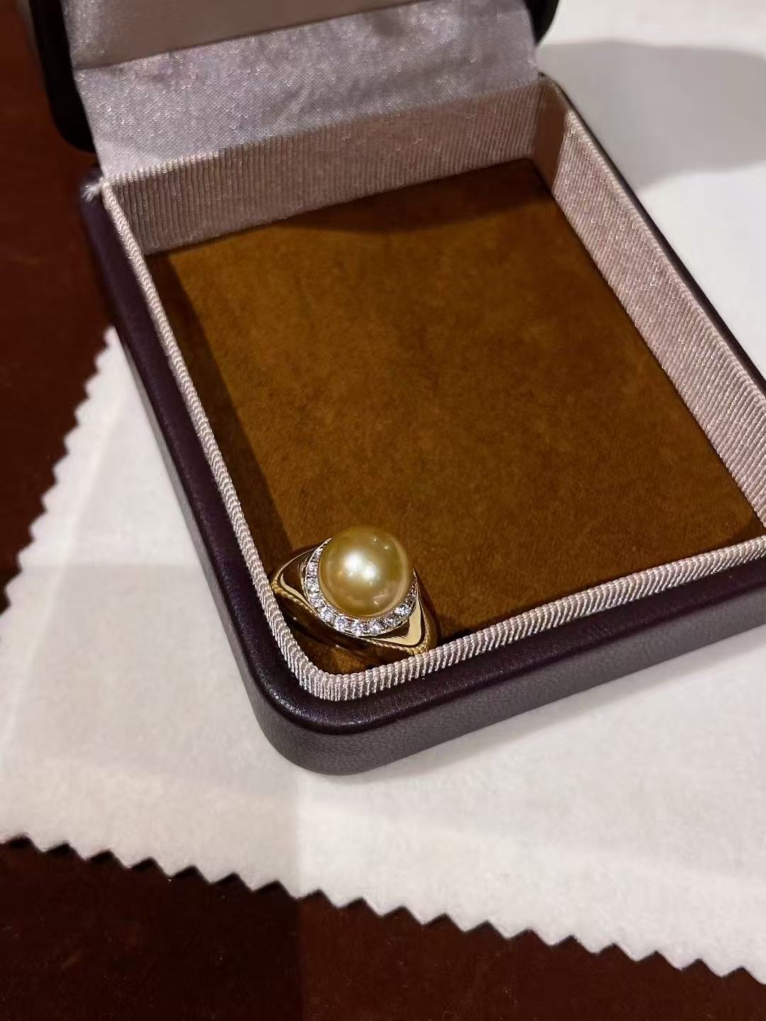 Golden Golden South Sea Pearl Ring