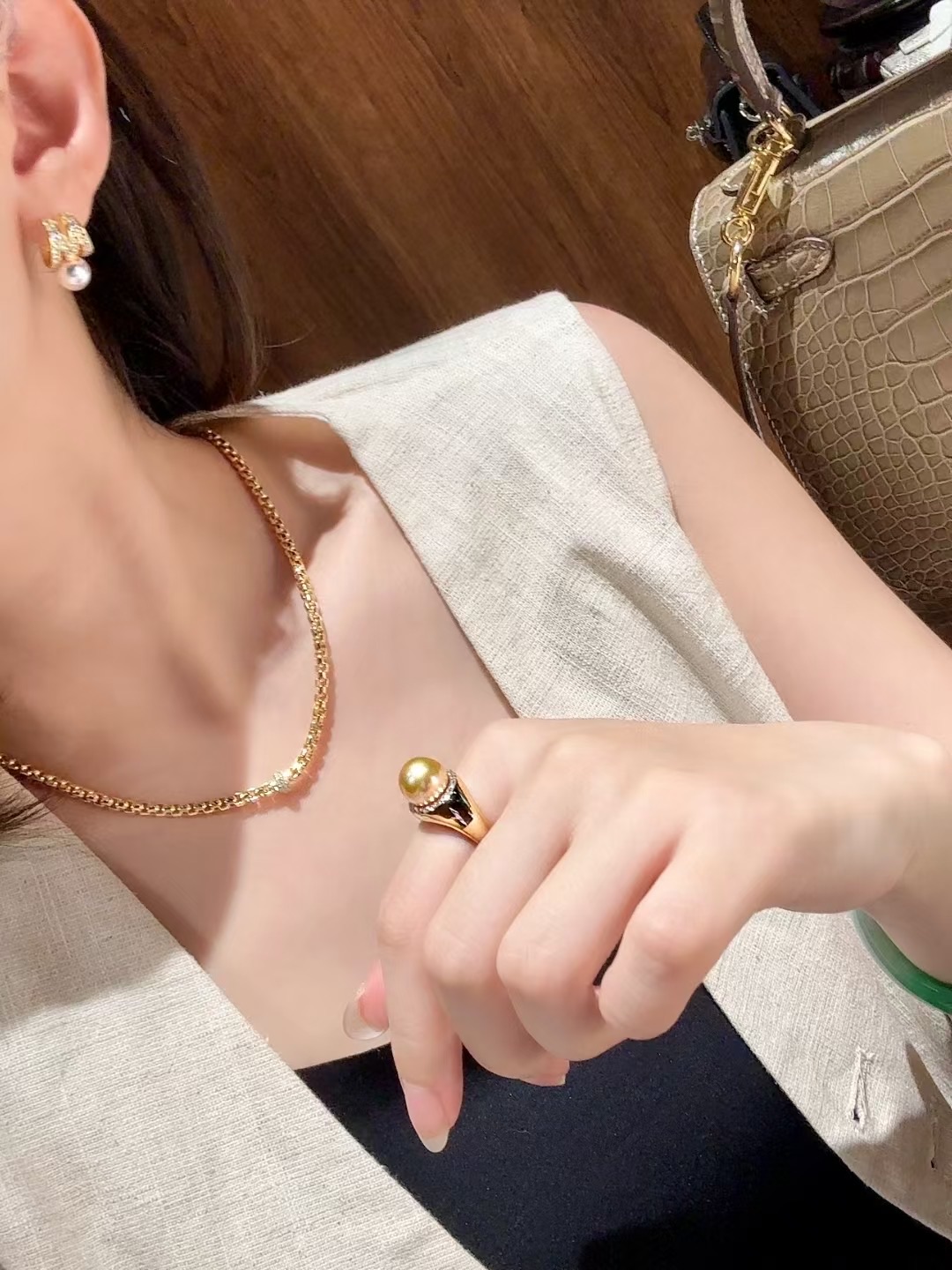 Golden Golden South Sea Pearl Ring