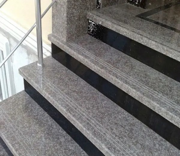 Bulancak Füme Merdiven Döşeme