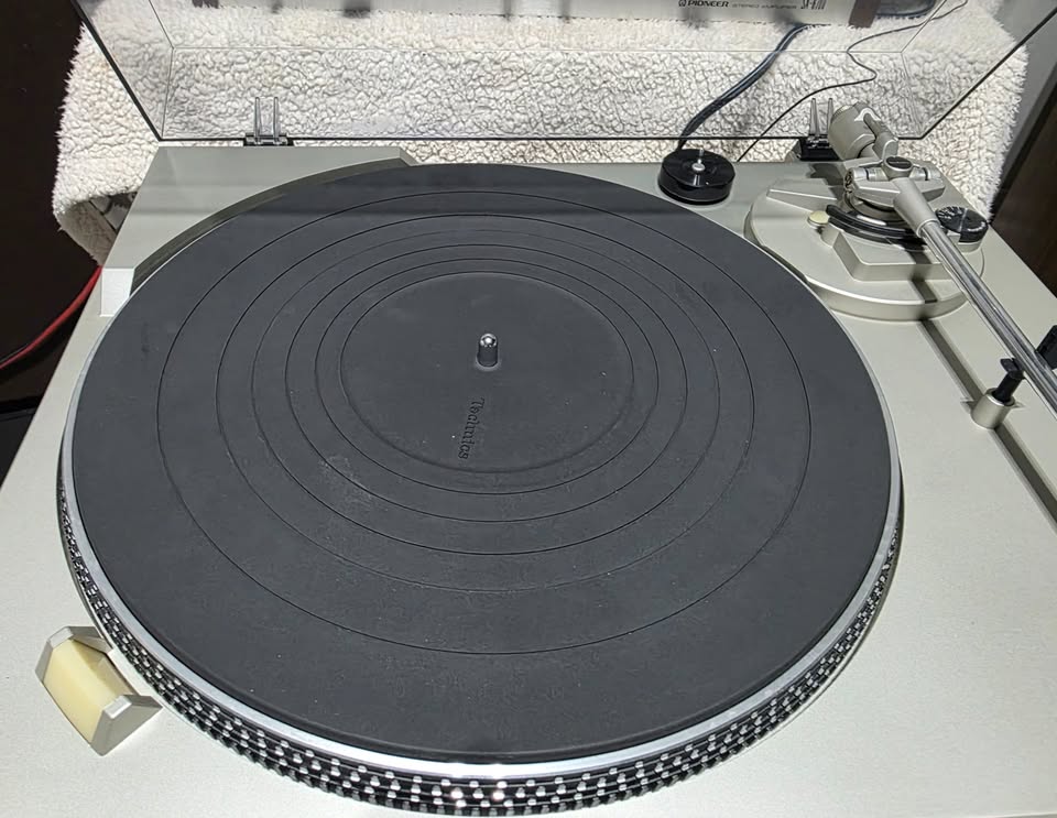 Technics SL-B20 Turntable