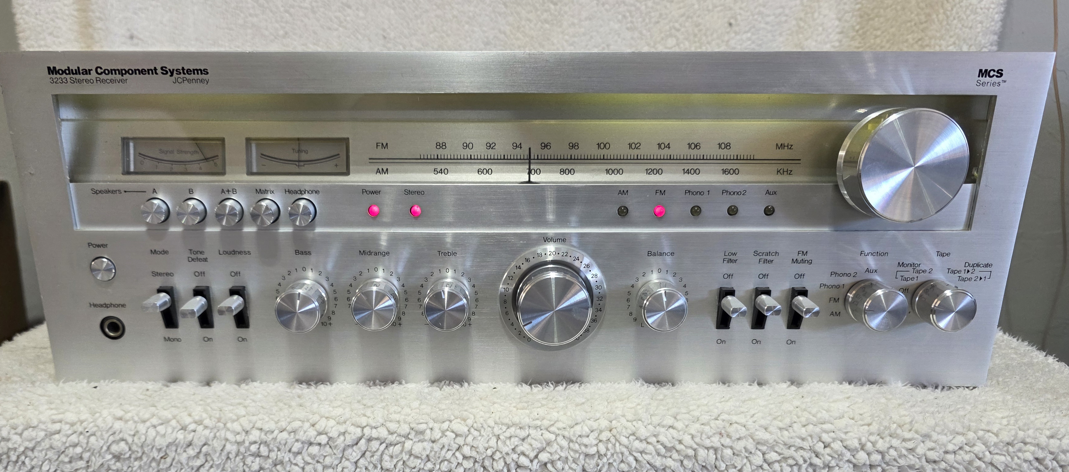 MCS 3233 Vintage Receiver
