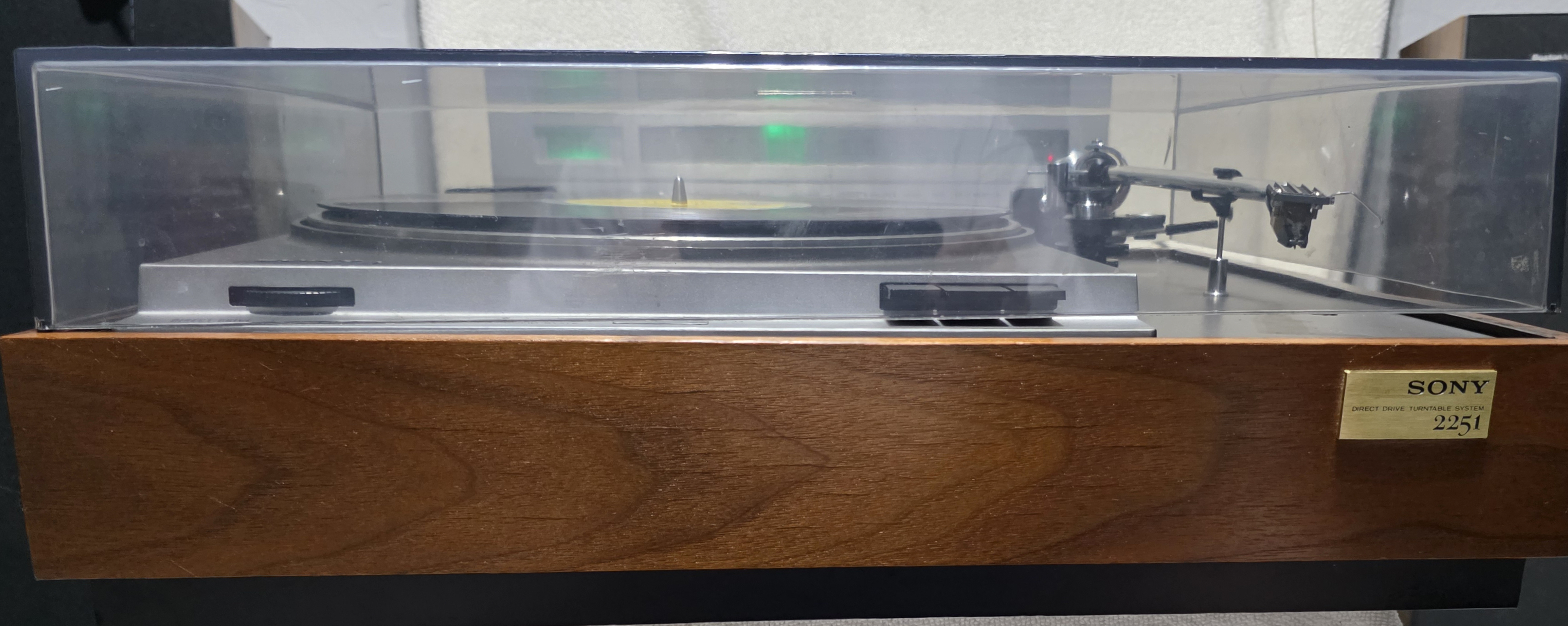 Sony 2251  Vintage Turntable