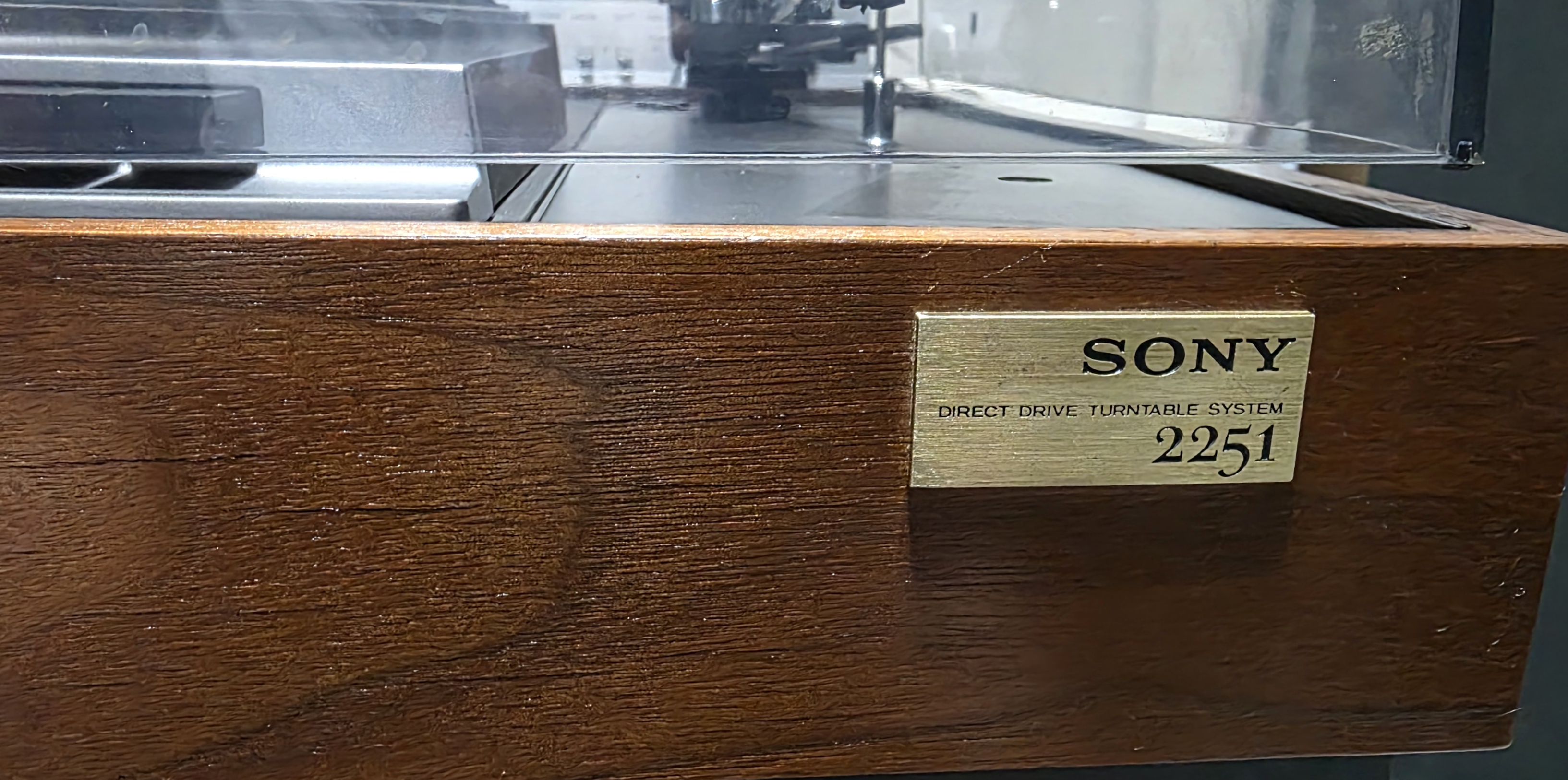 Sony 2251  Vintage Turntable