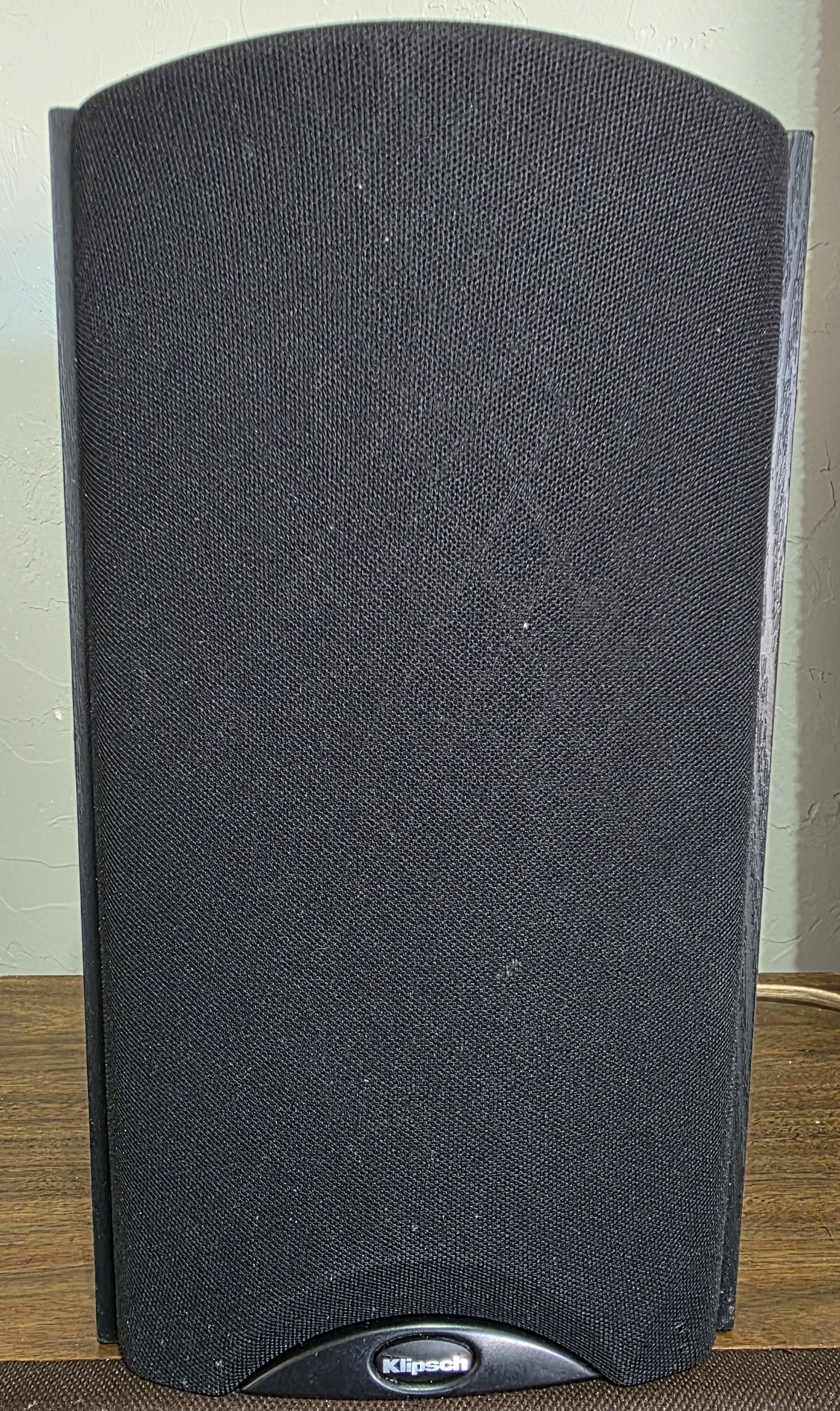 Klipsch Synergy B-20 Bookshelf Speakers