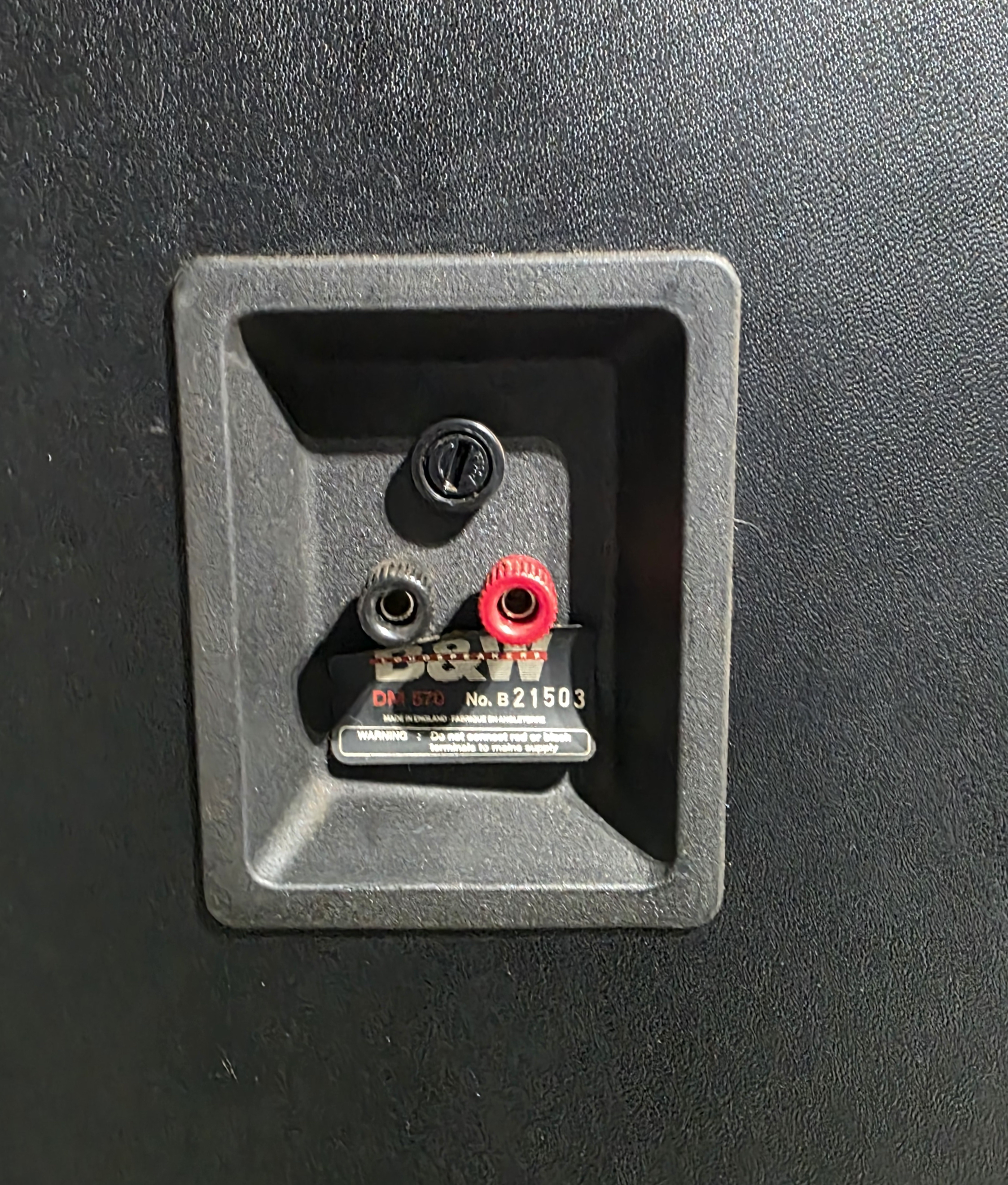 Bowers & Wilkins Series DM-570 Speakers