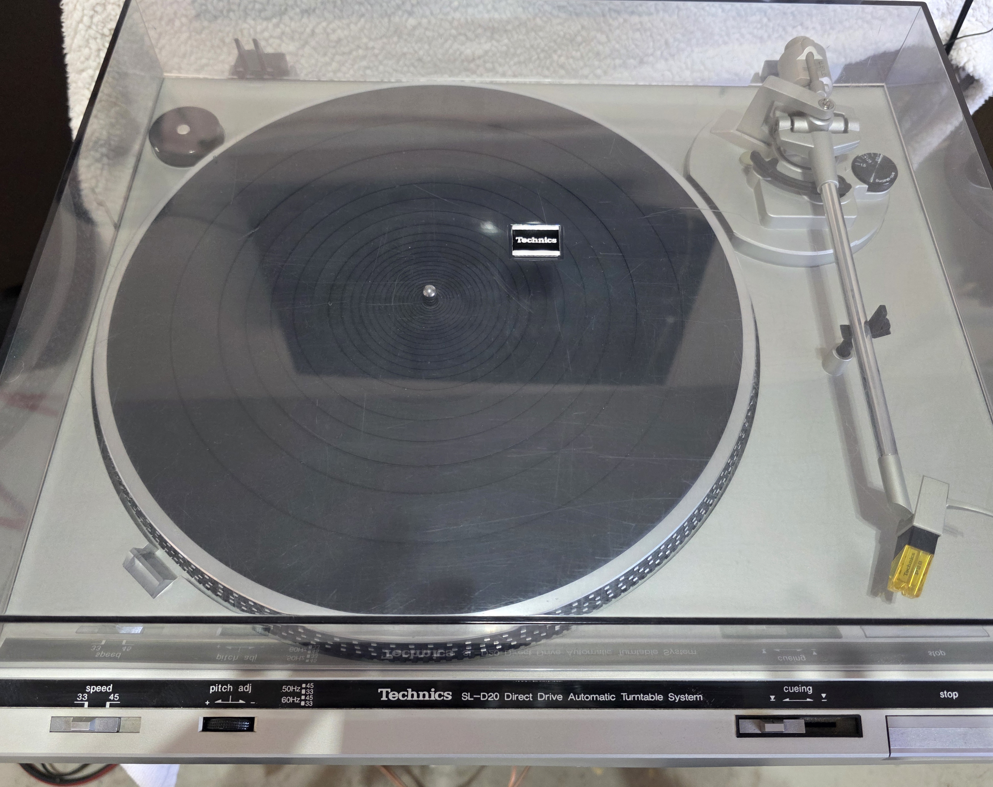 Technics SL-D20 Semi Automatic Turntable