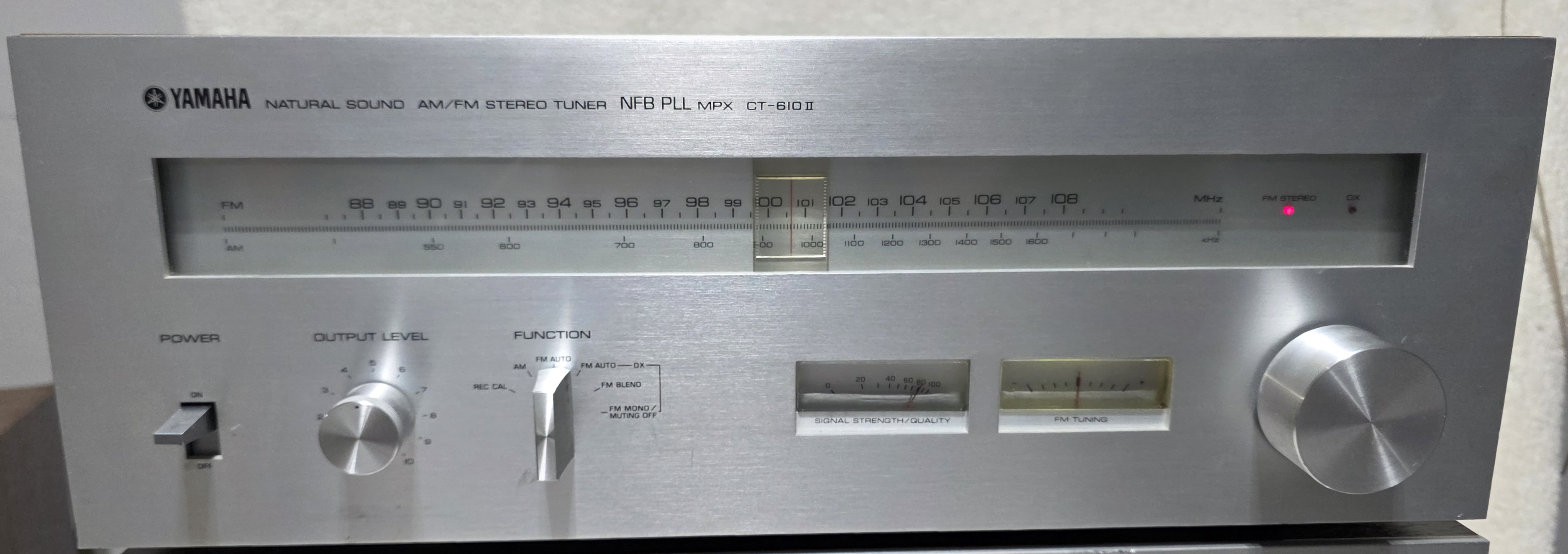 Yamaha CA-610II Amplifier & Yamaha CT-610II Tuner