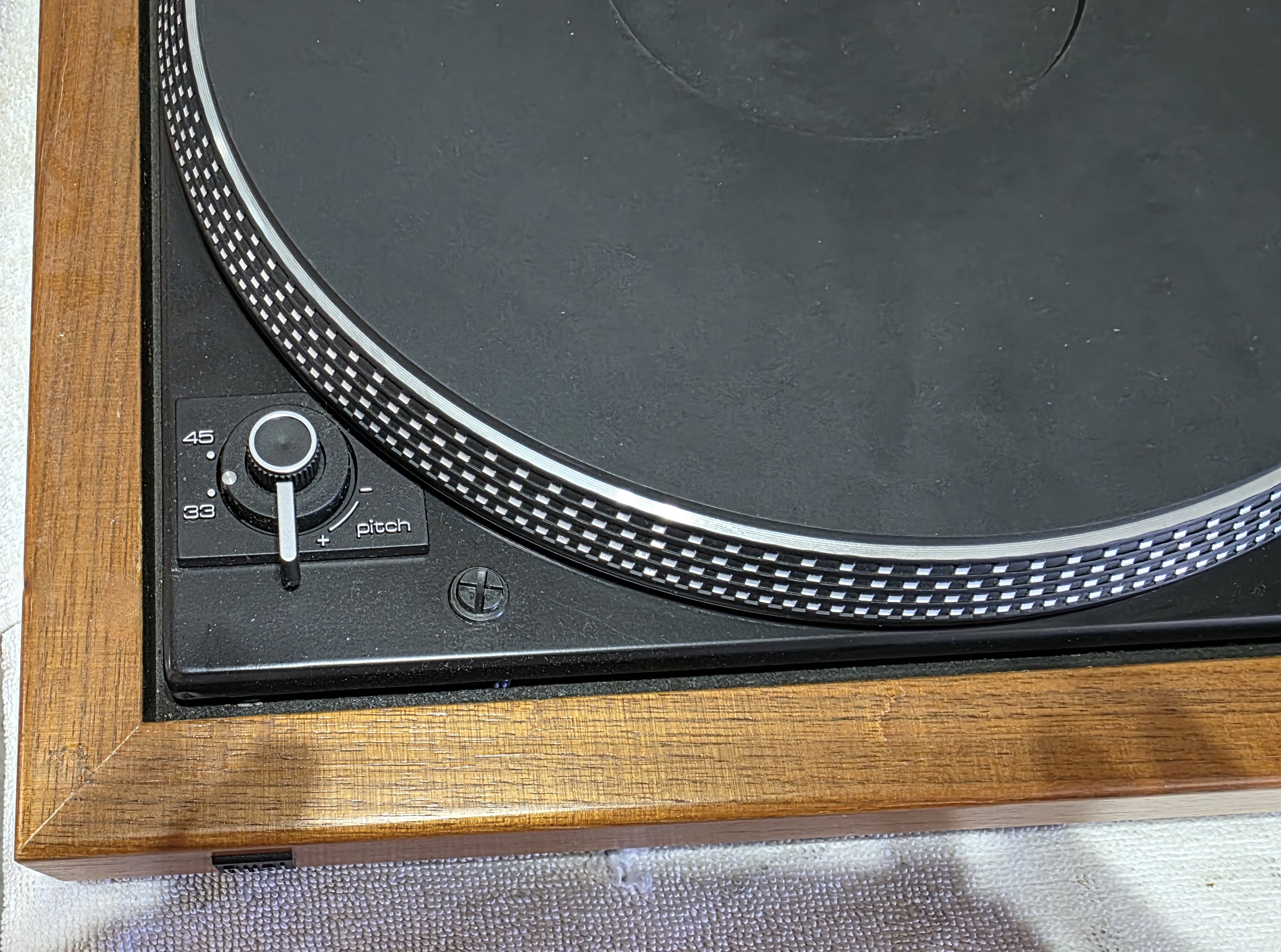 DUAL CS-505-2 Belt Drive Turntable