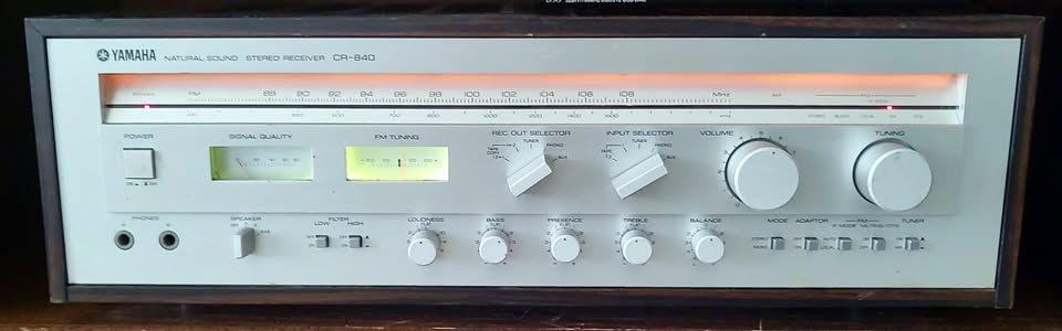 Yamaha CR-840 Stereo Receiver