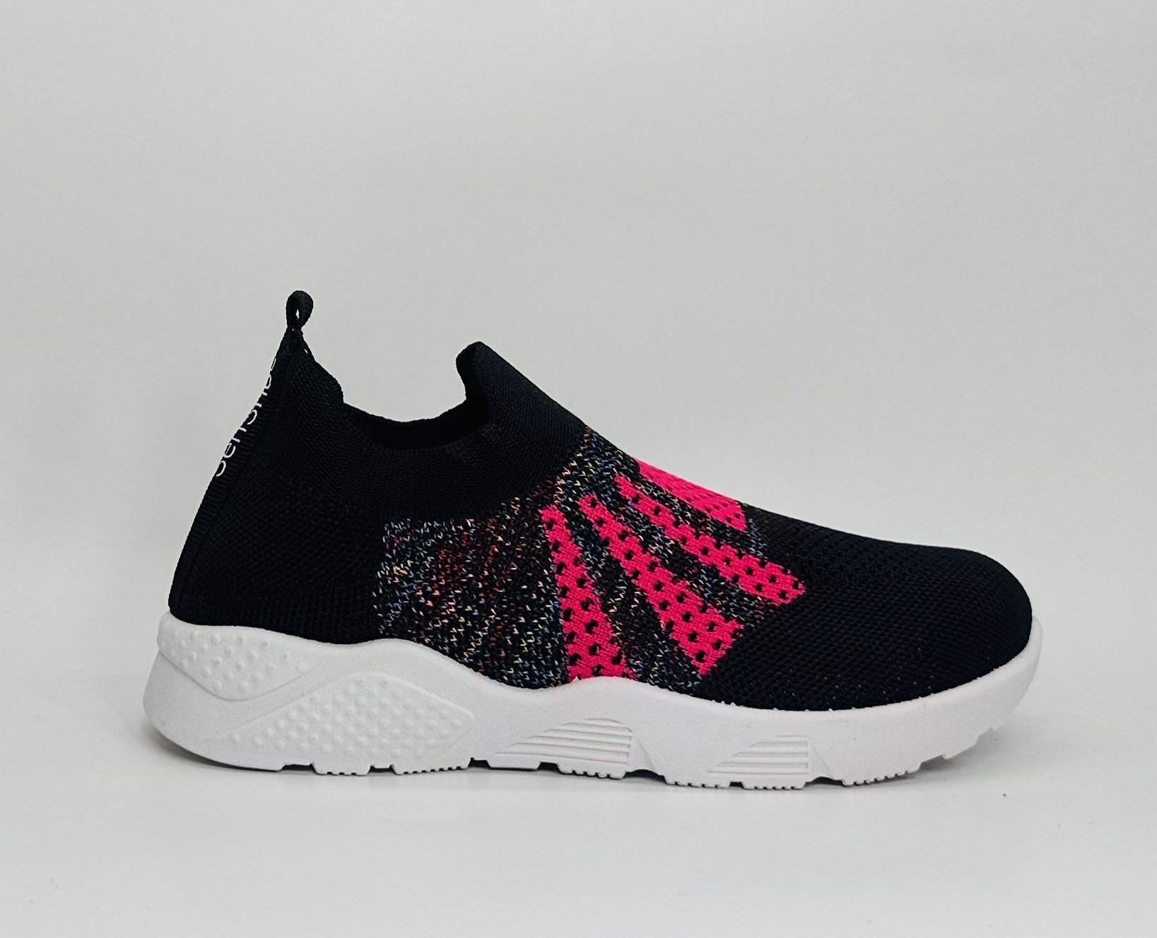 Senshoe kid's Slip-On Knit Sneaker 