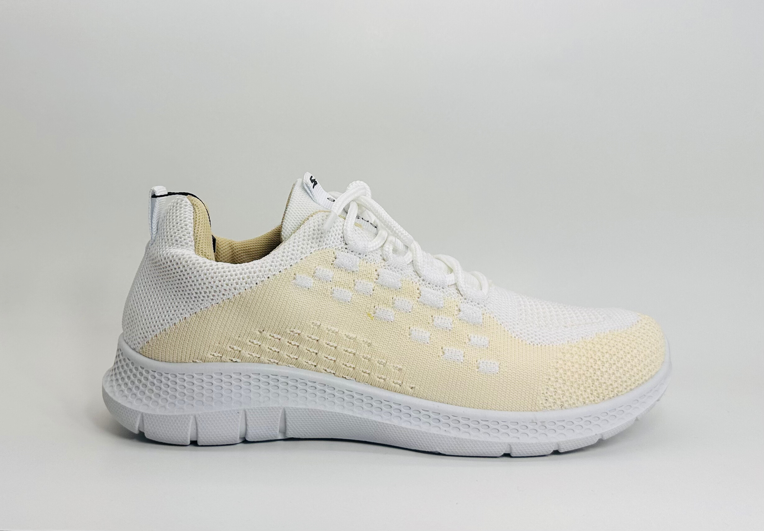 Senshoe Kintted mesh sneaker - Yellow, Grey, Black, Pink