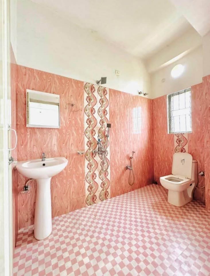 INDEPENDENT COUPLE FRIENDLY 2BHK  PROPERTY AVAILABLE FOR RENT
