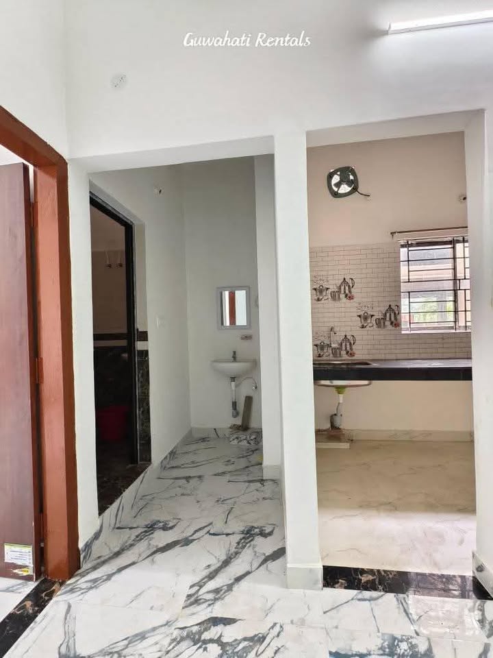 1BHK Property With Western Toilet Available For Rent