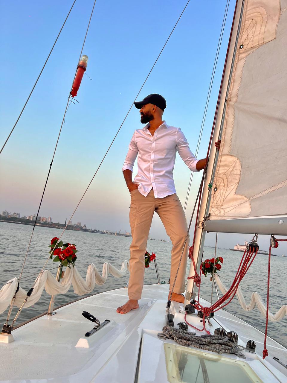 XS 63  Yacht (Capacity: 6 people)