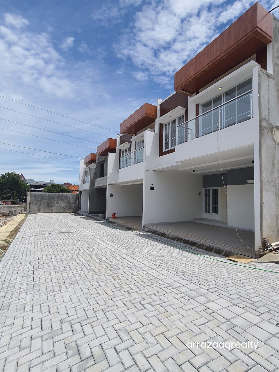 18 unit Brand New Modern House di Kebagusan