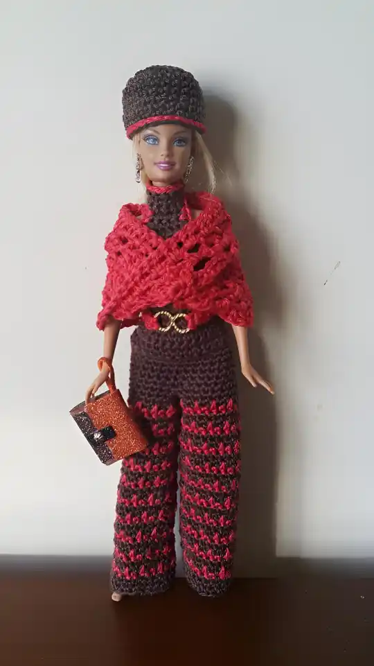 Ensemble Barbie - Châle ... alors