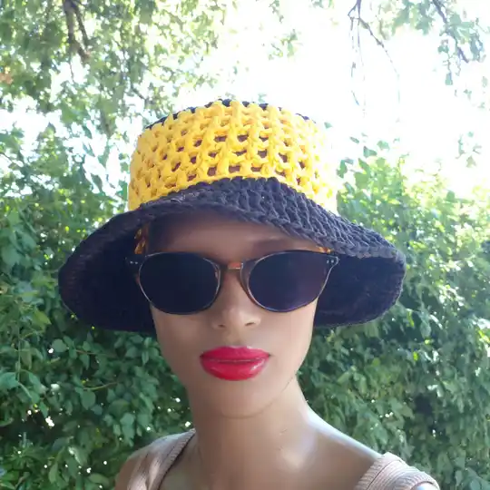 Chapeau Bobbydos