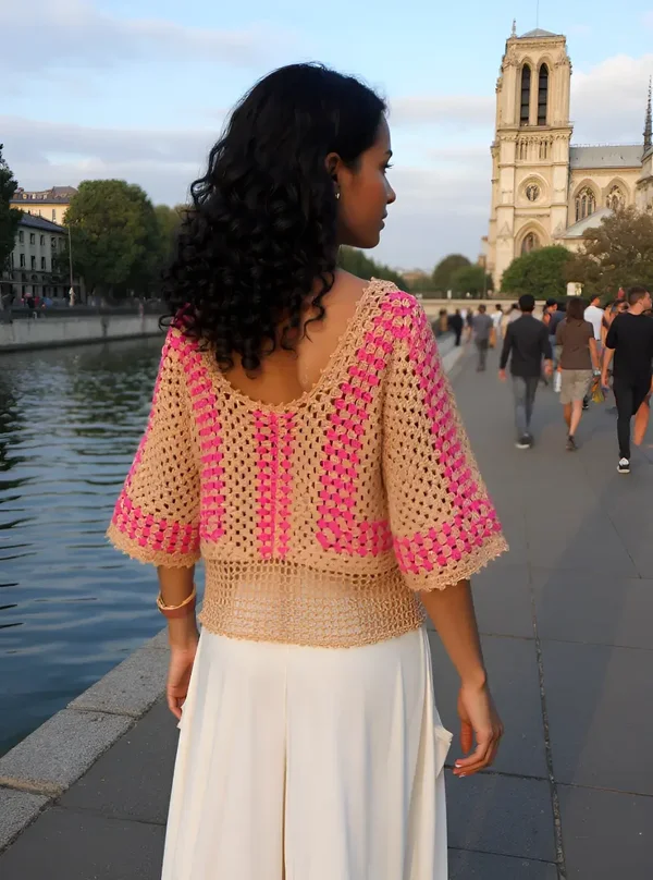 Haut en crochet fait main Crémarosa beige et rose - coupe ample T 40/42
