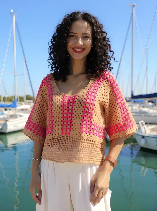 Haut en crochet fait main Crémarosa beige et rose - coupe ample T 40/42