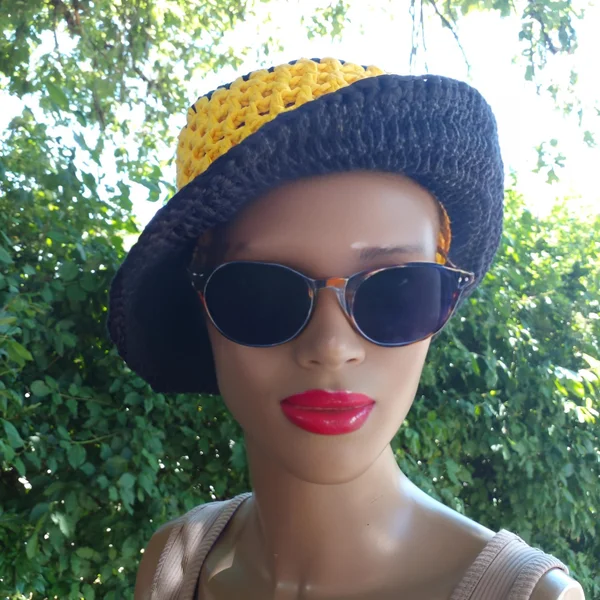 Chapeau Bobbydos